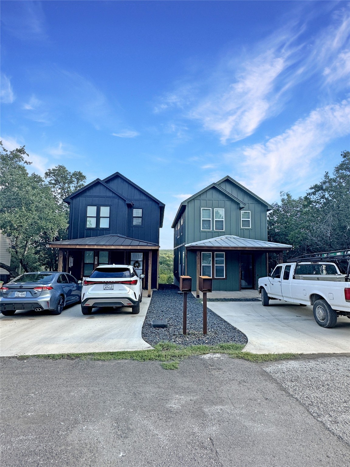 300 And 294 Shady Bluff Drive Property Photo 1