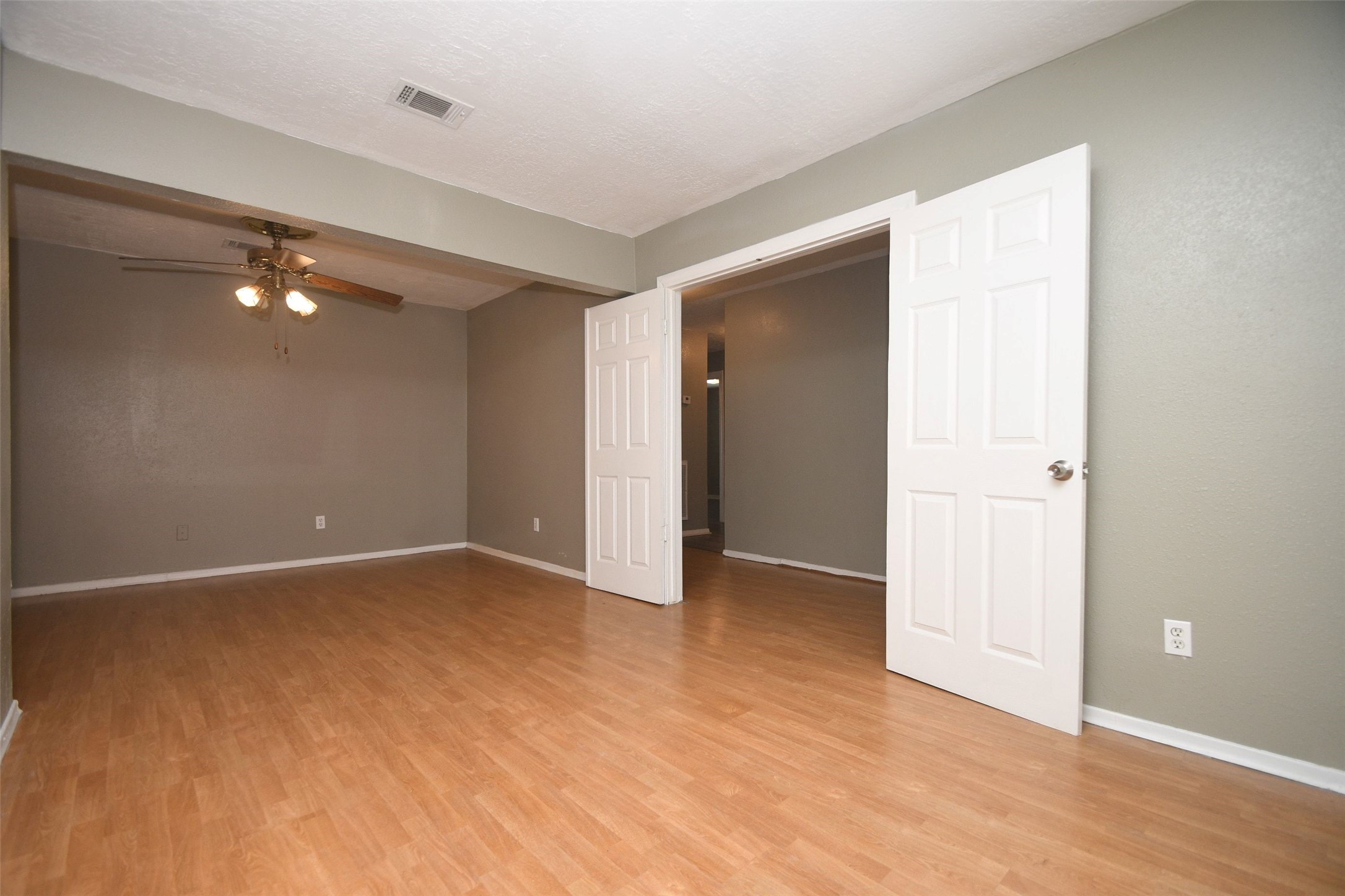 510 Chambly Drive Property Photo 11