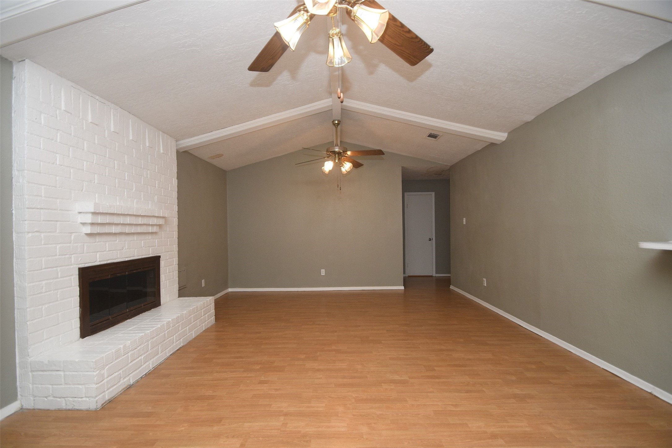 510 Chambly Drive Property Photo 14