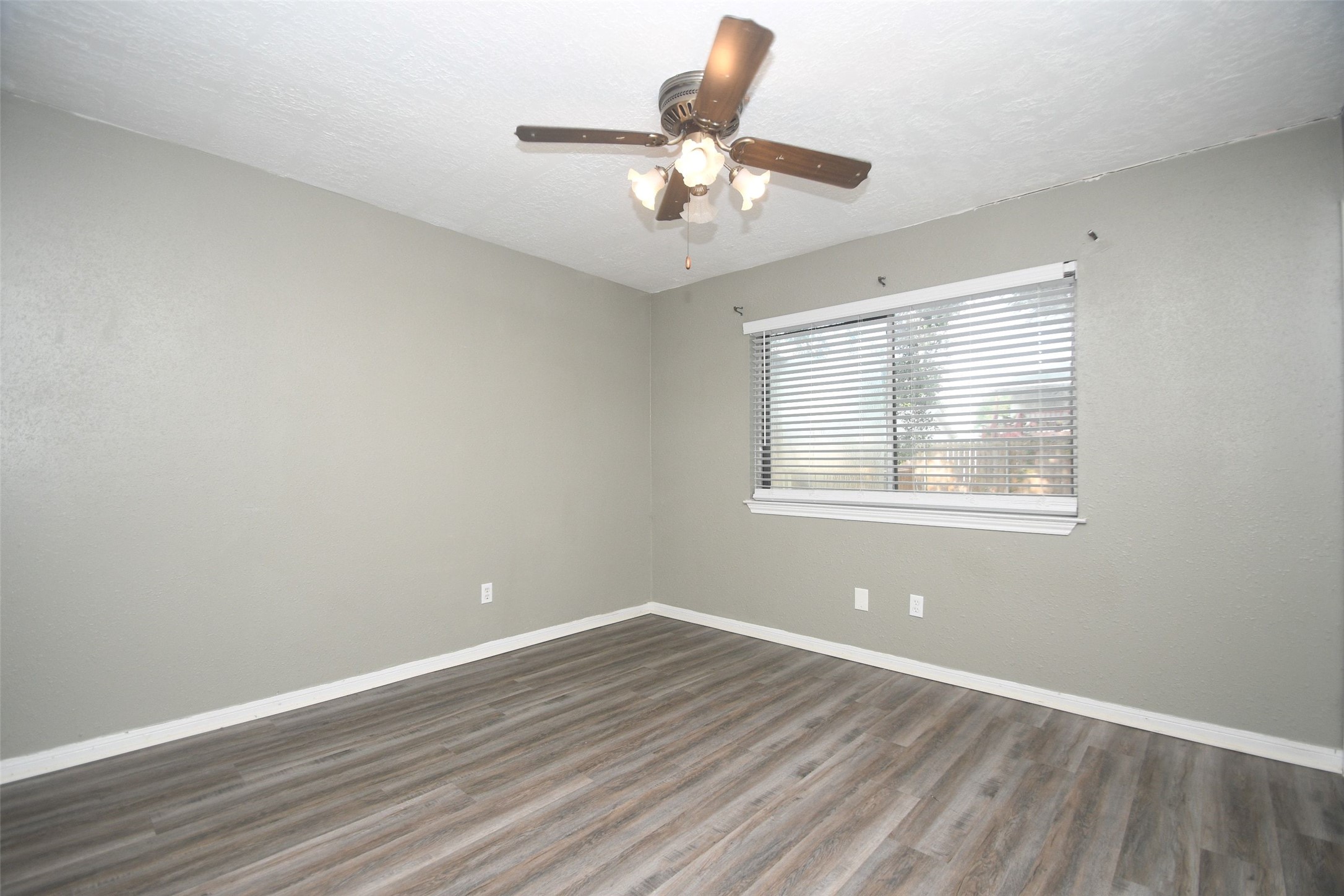 510 Chambly Drive Property Photo 21