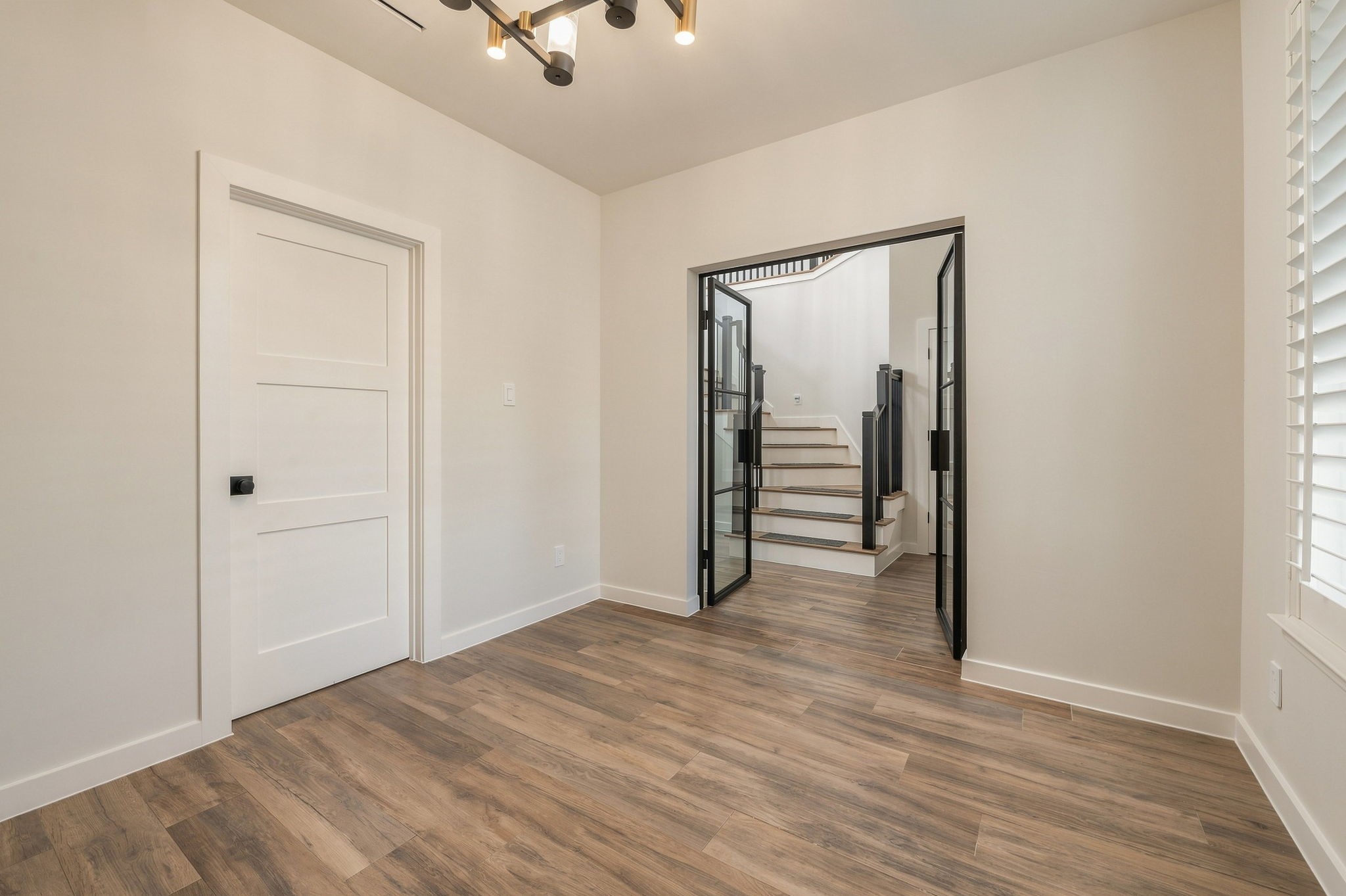 14407 Baron Creek Lane Property Photo 9