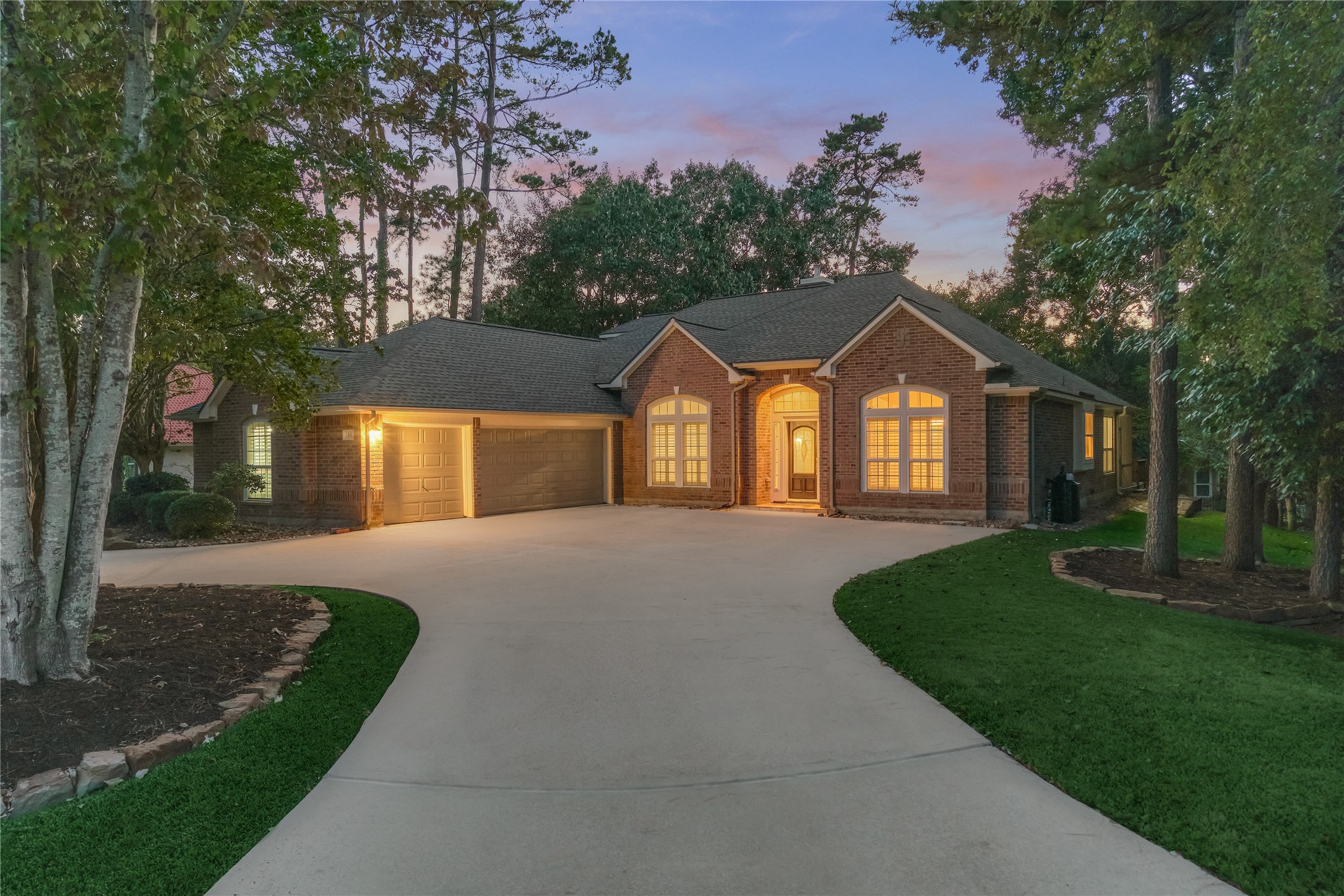 11 Brookwood Court Property Photo 1