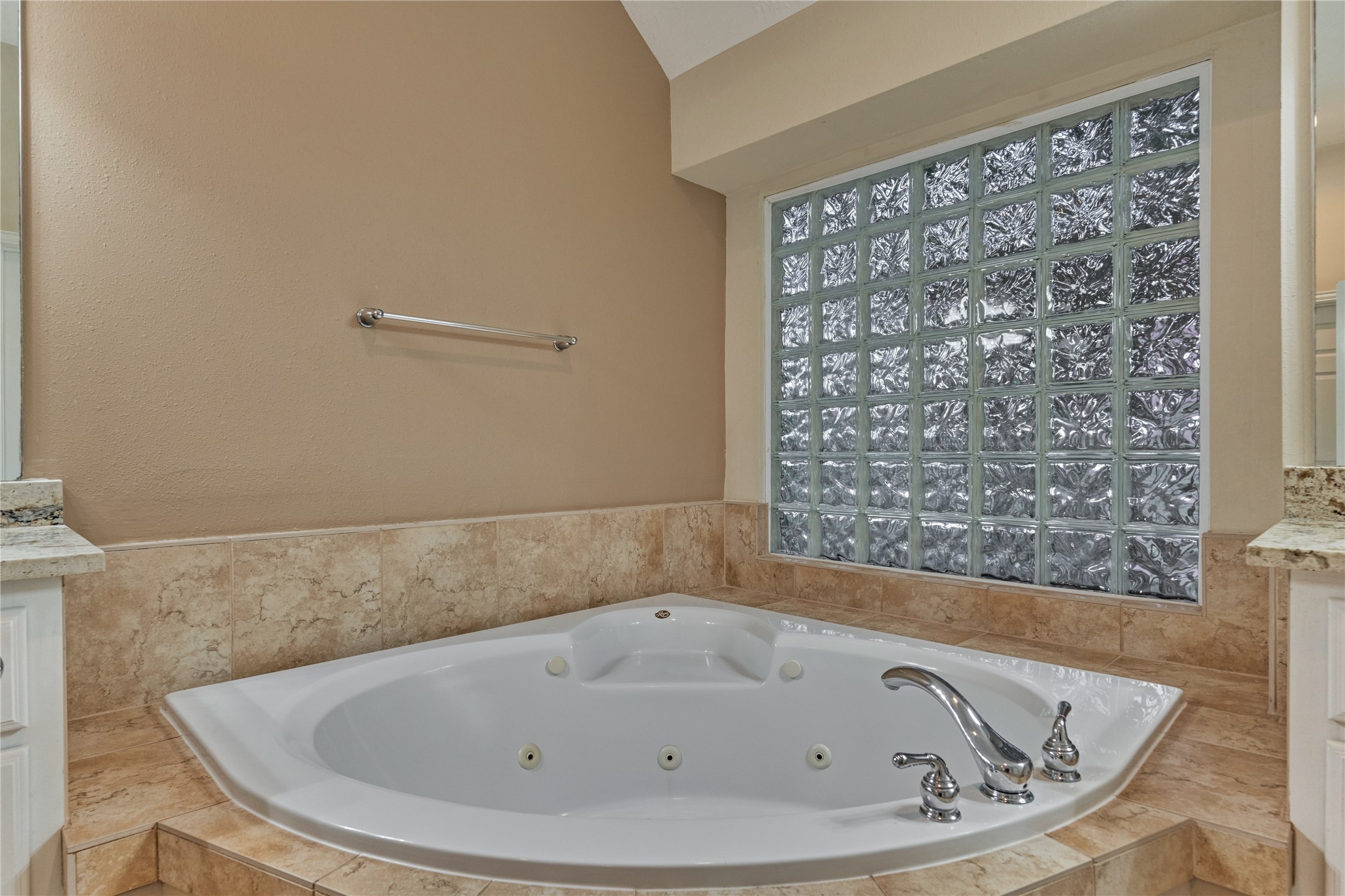 11 Brookwood Court Property Photo 22