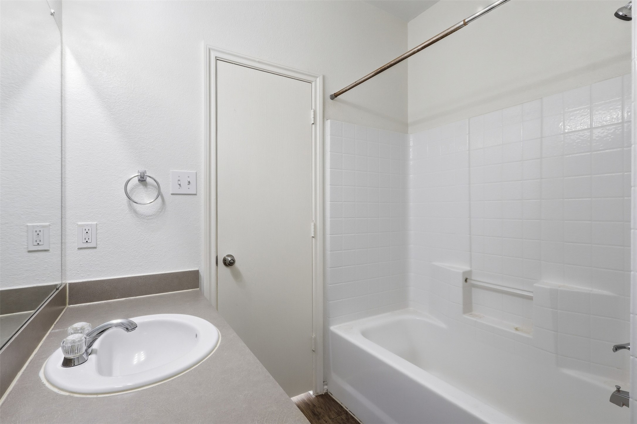 12219 Turchin Drive Property Photo 9