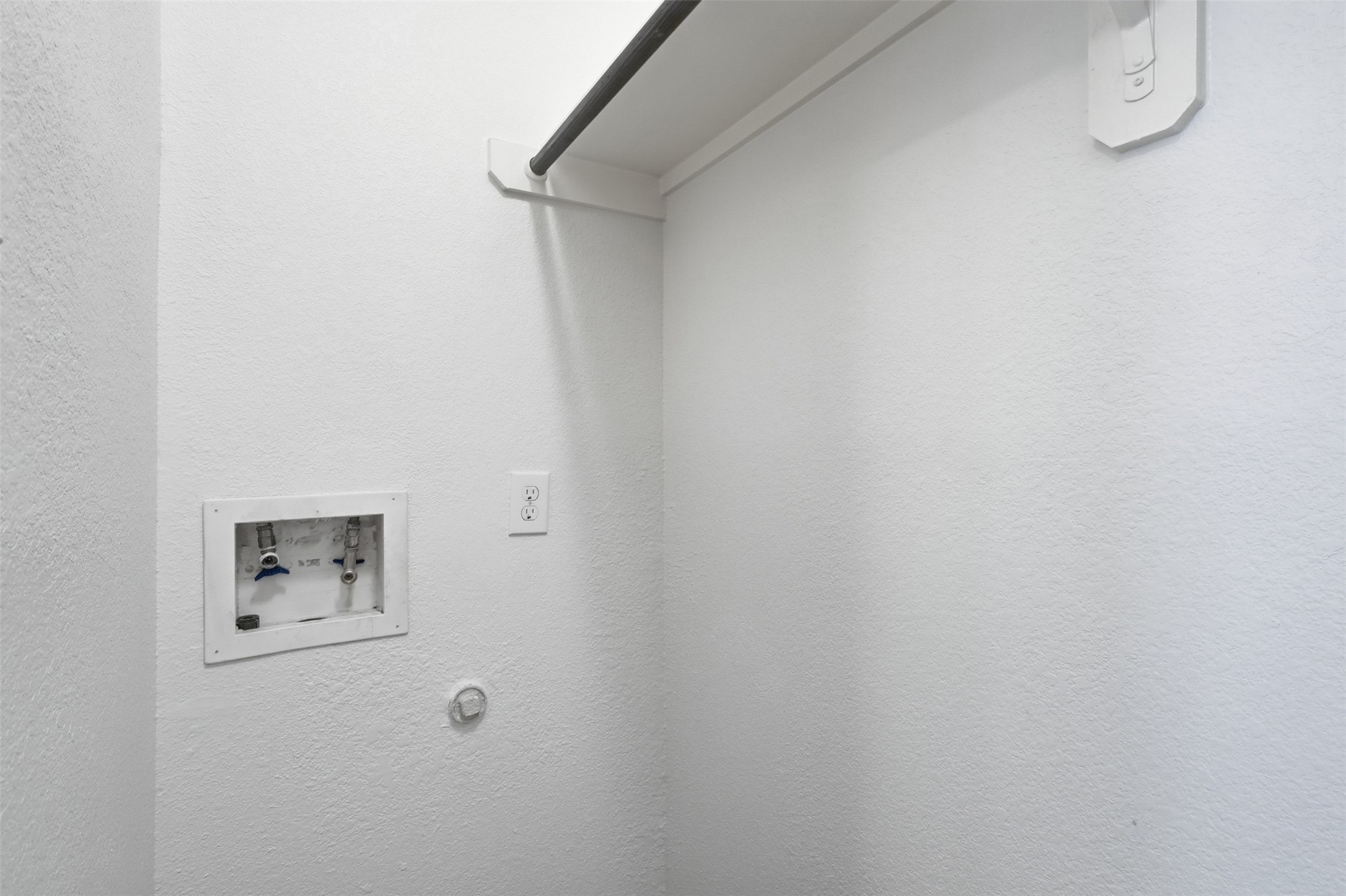 12219 Turchin Drive Property Photo 15