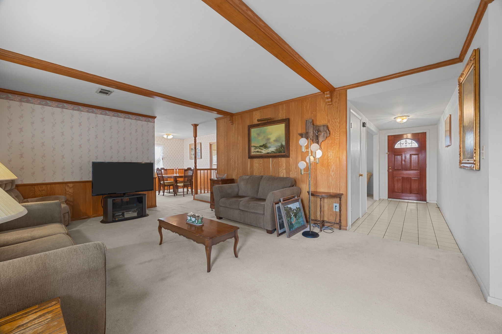 4027 Freeton Street Property Photo 5