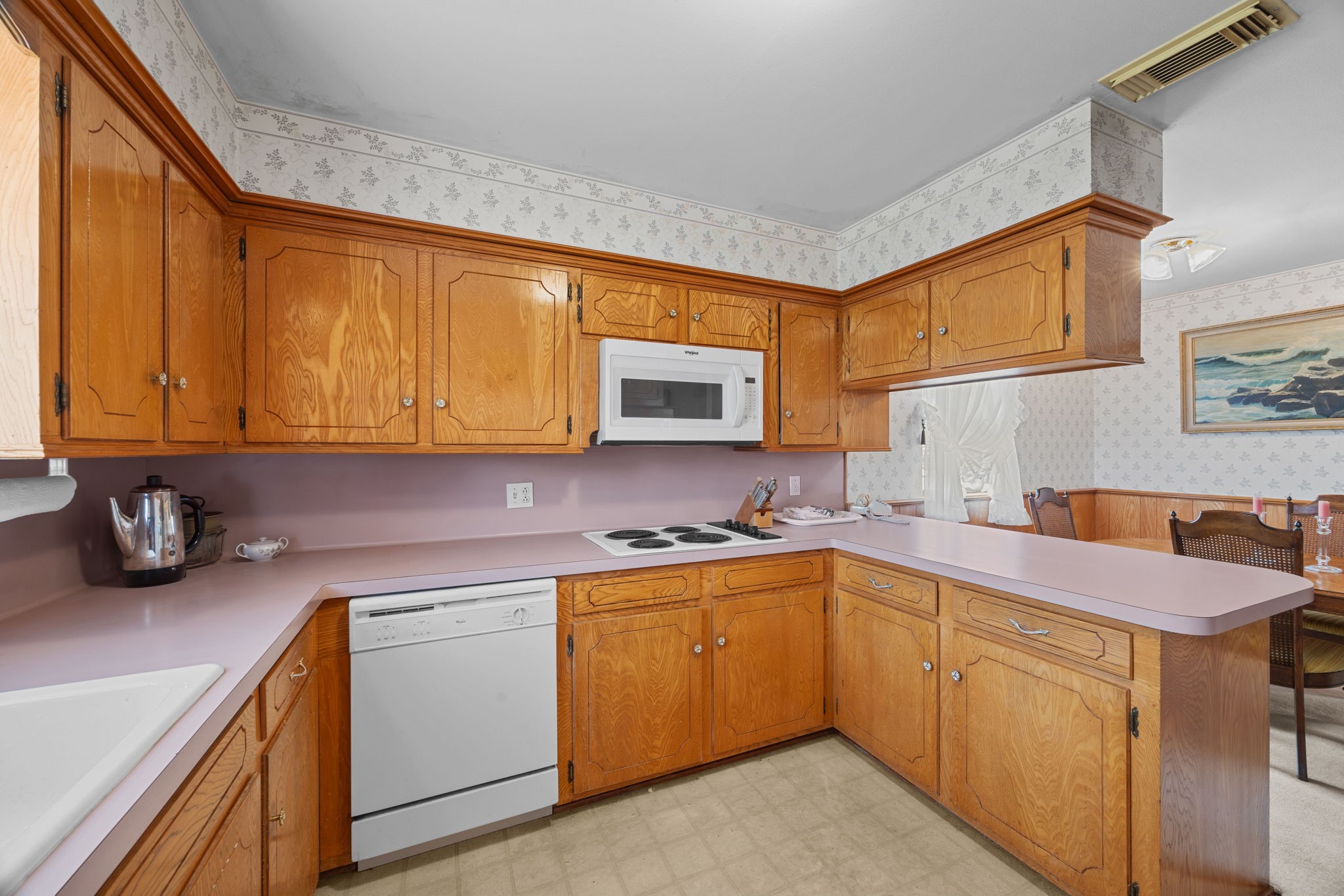 4027 Freeton Street Property Photo 10