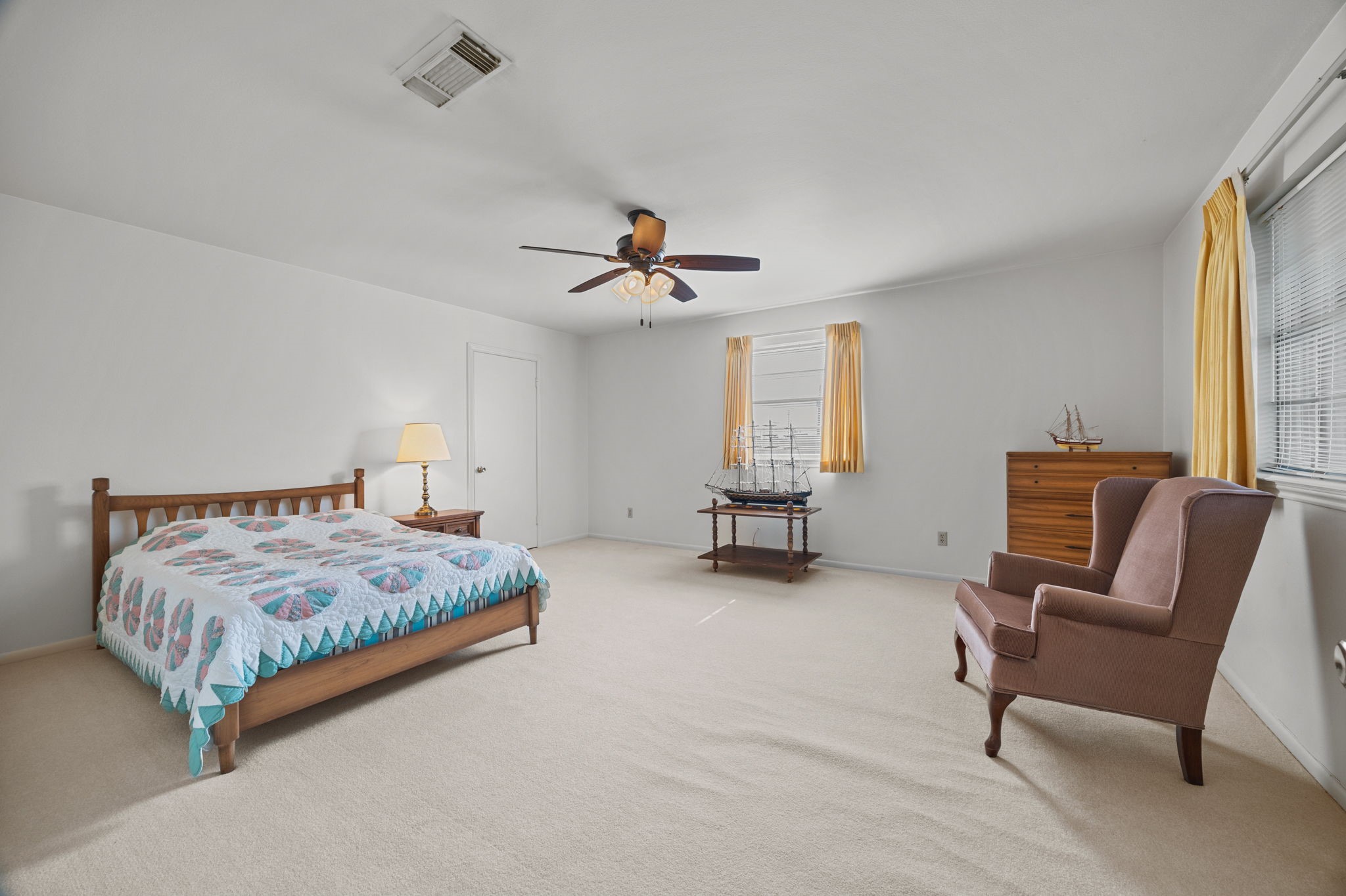 4027 Freeton Street Property Photo 18