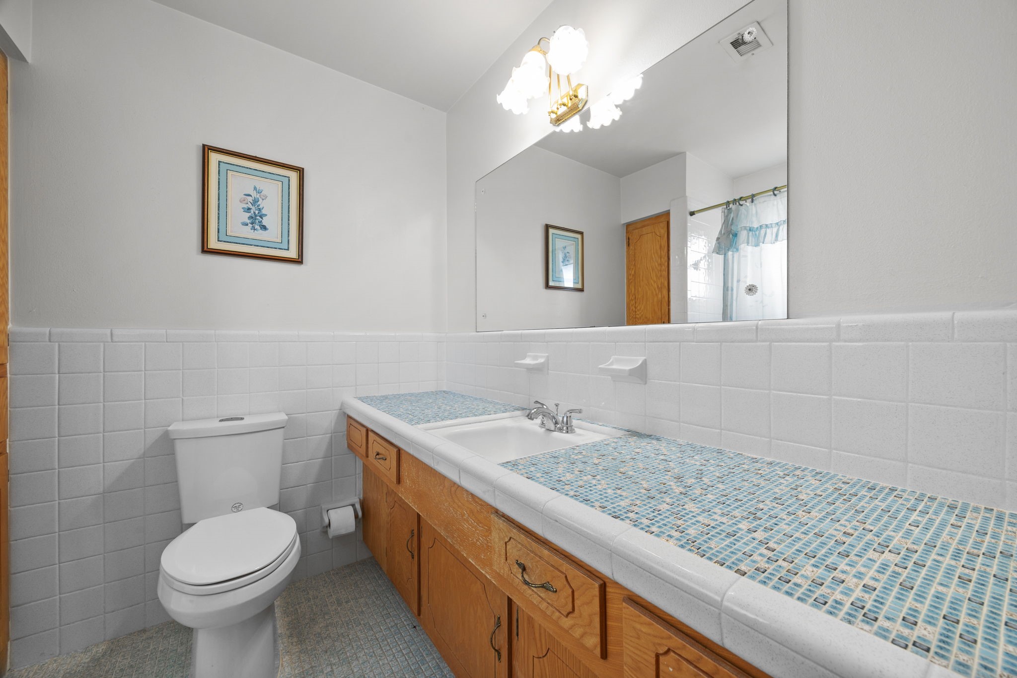 4027 Freeton Street Property Photo 24