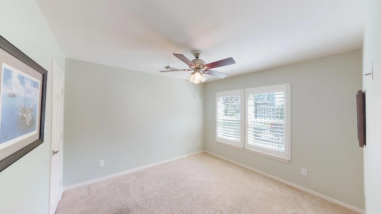 2128 Gillette Street Property Photo 14