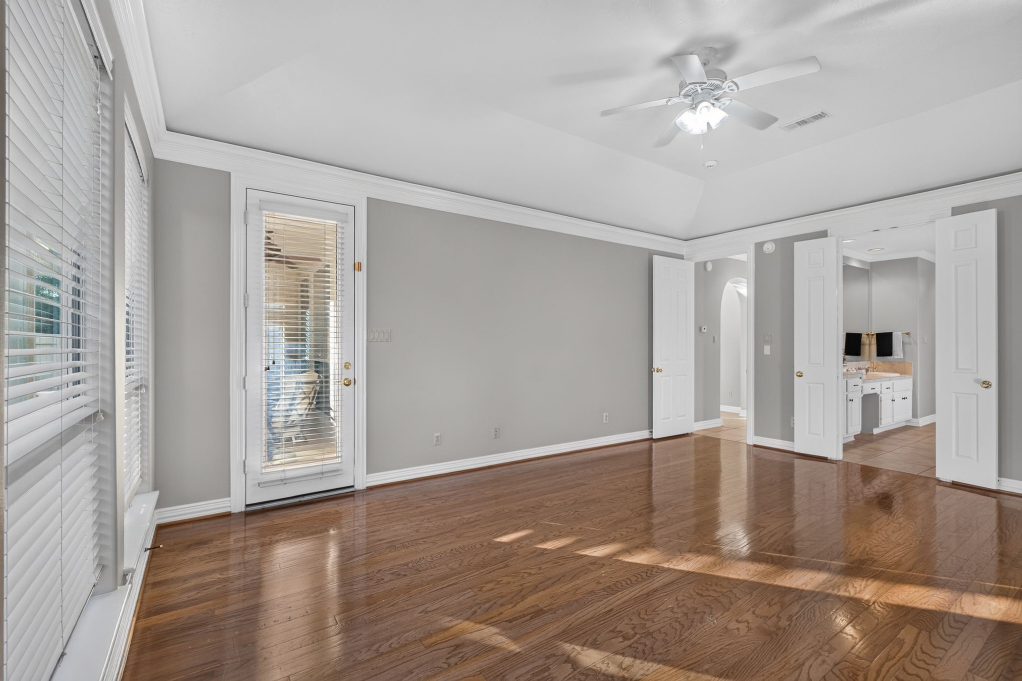 13511 Indigo Lake Property Photo 16