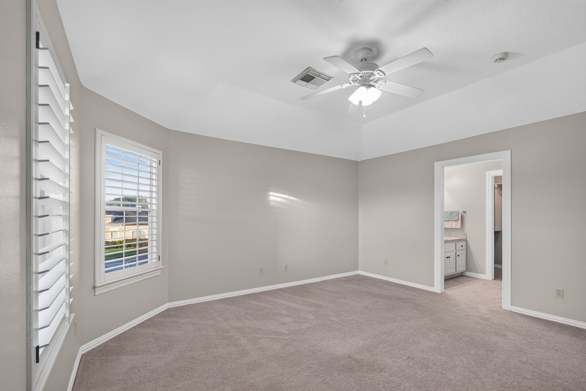 13511 Indigo Lake Property Photo 28