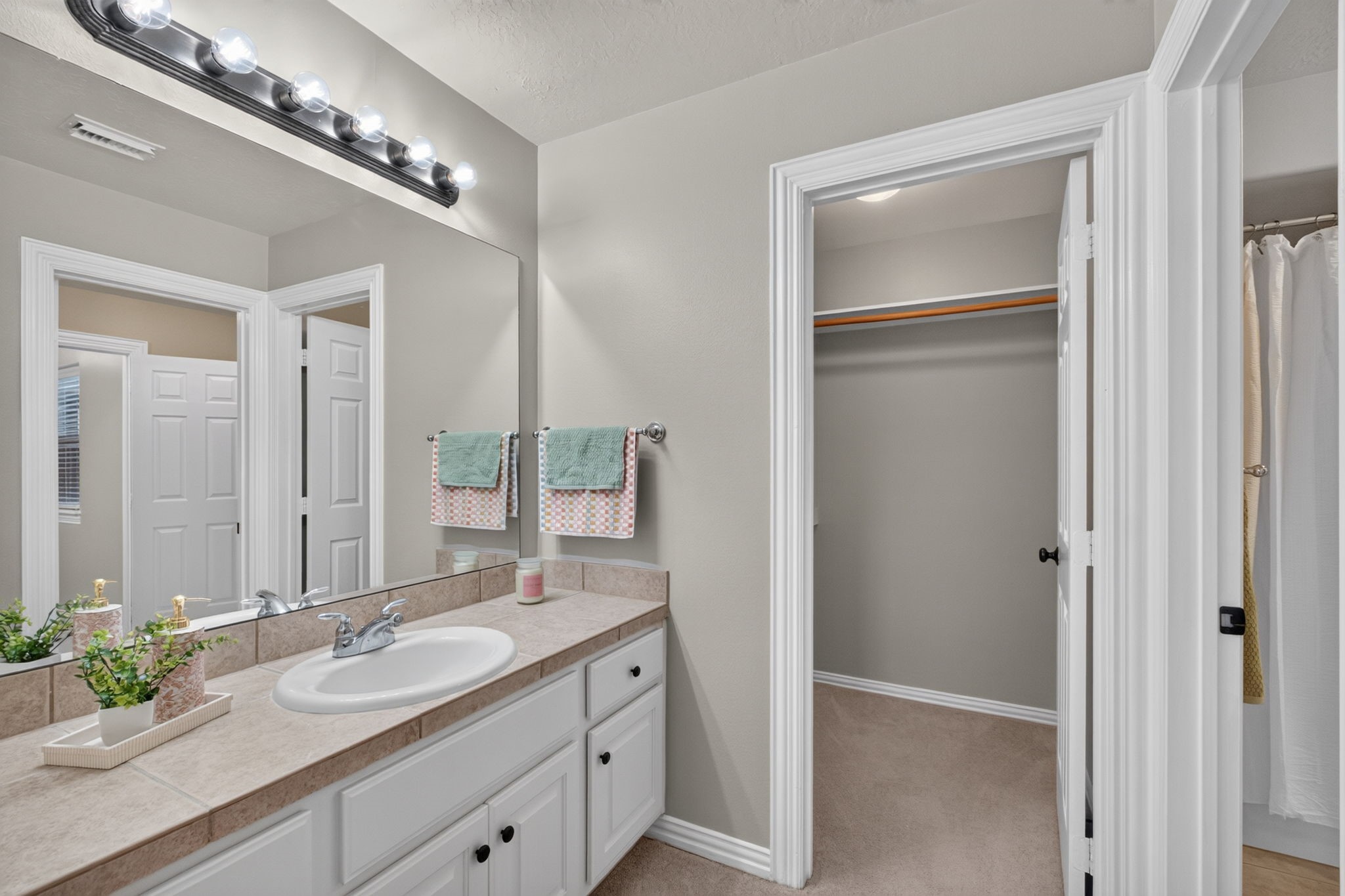 13511 Indigo Lake Property Photo 30