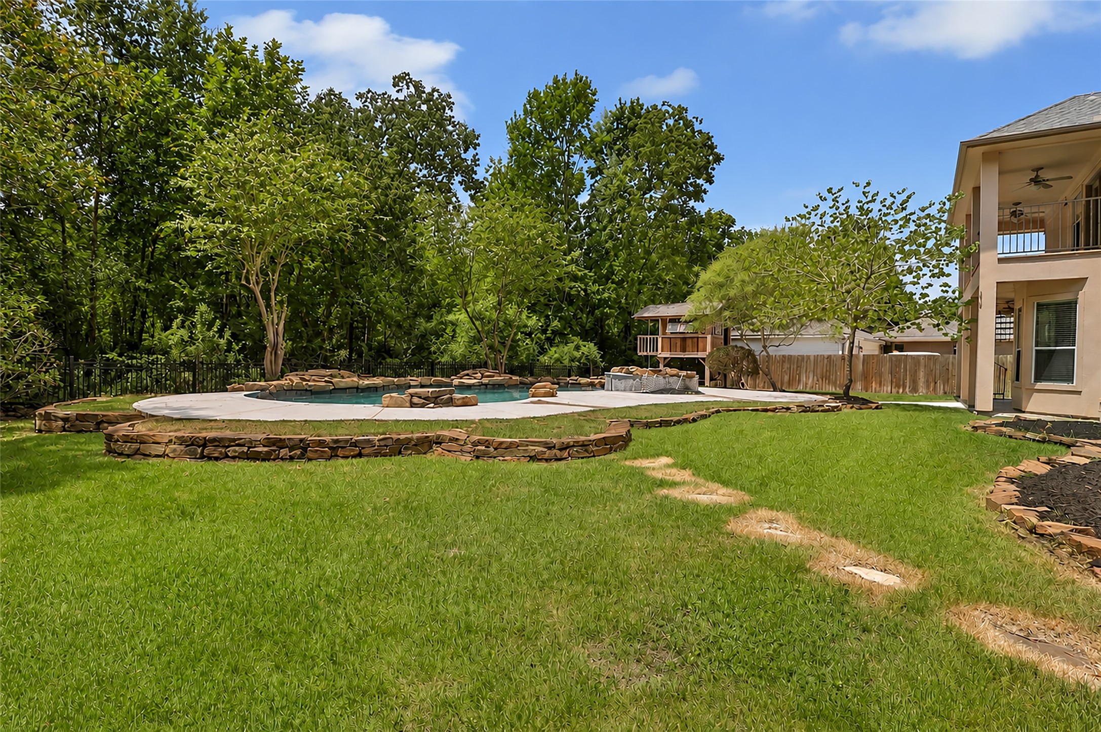 14115 Norhill Pointe Drive Property Photo 7