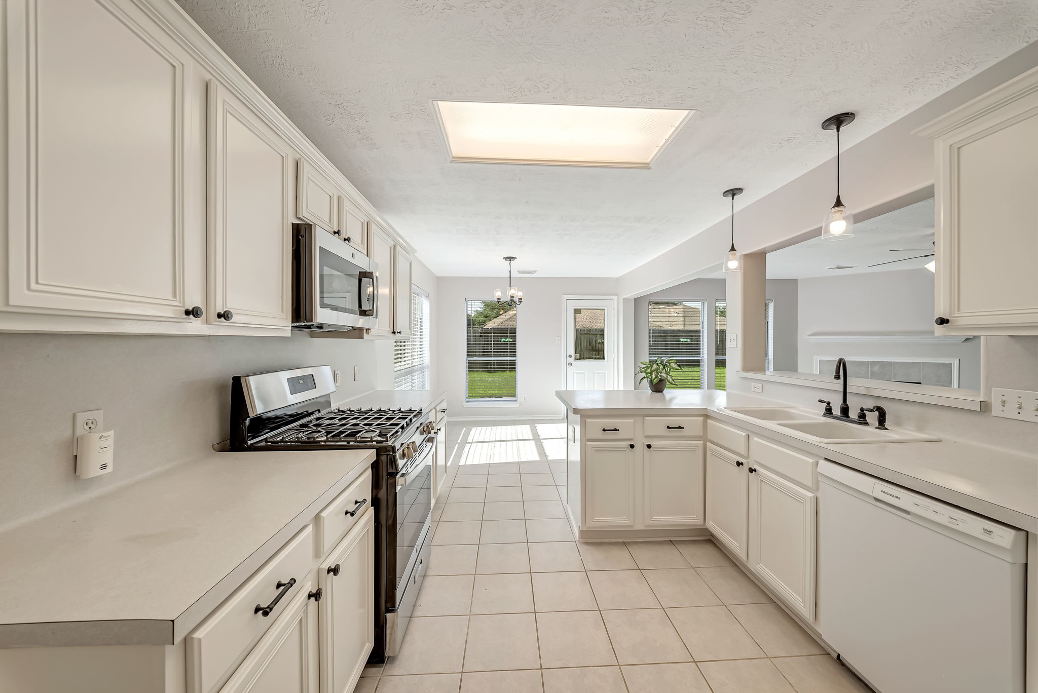 15311 Bronze Leaf Court Property Photo 4