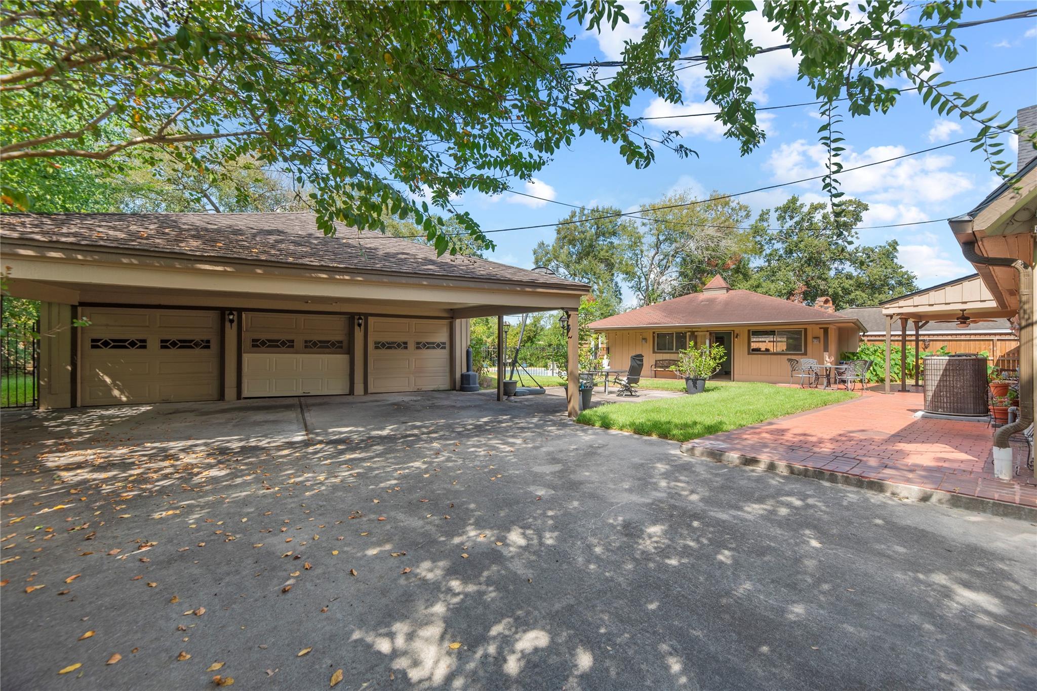 2414 Sieber Drive, Houston Tx 77017 Property Photo 3