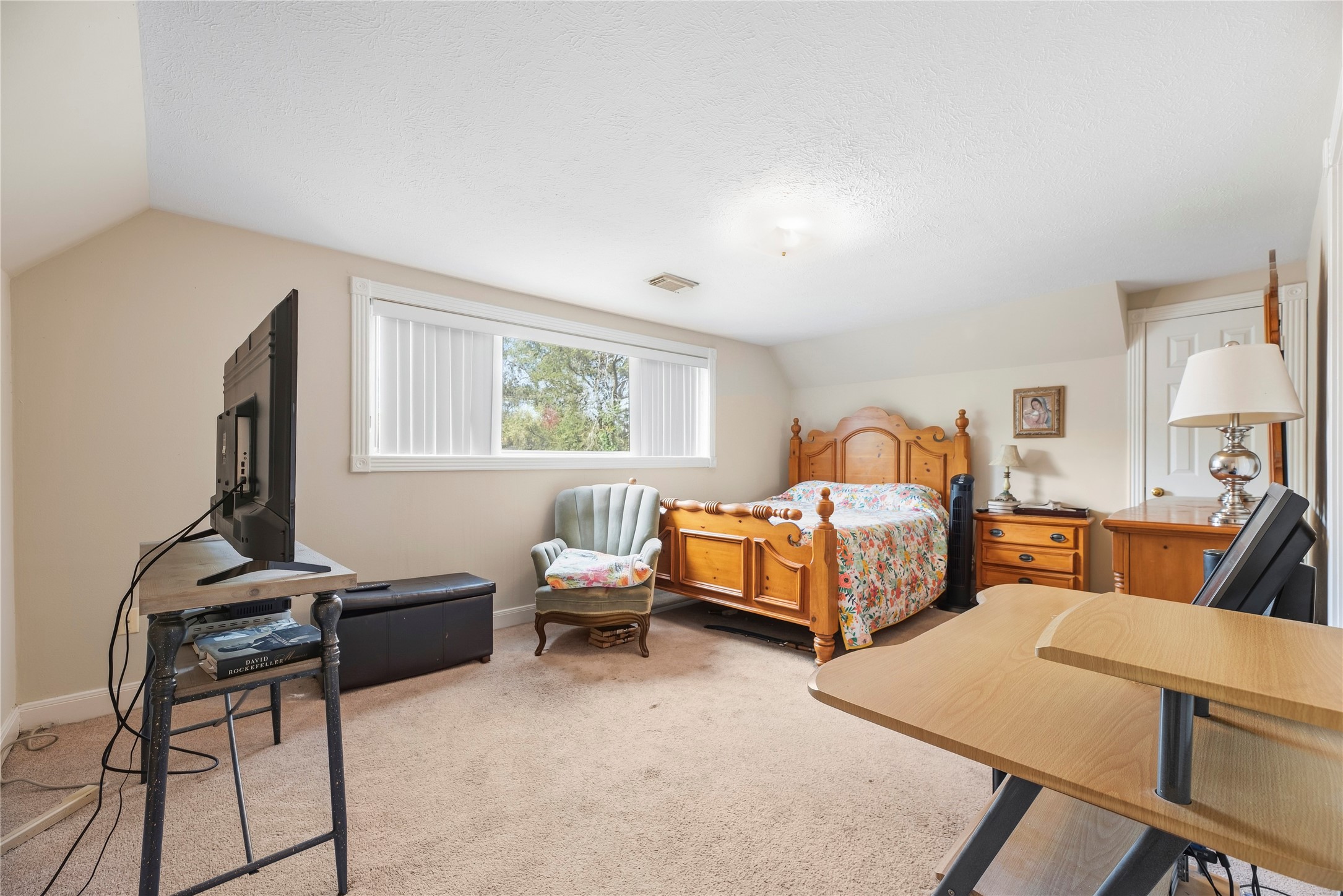 2414 Sieber Drive Property Photo 22