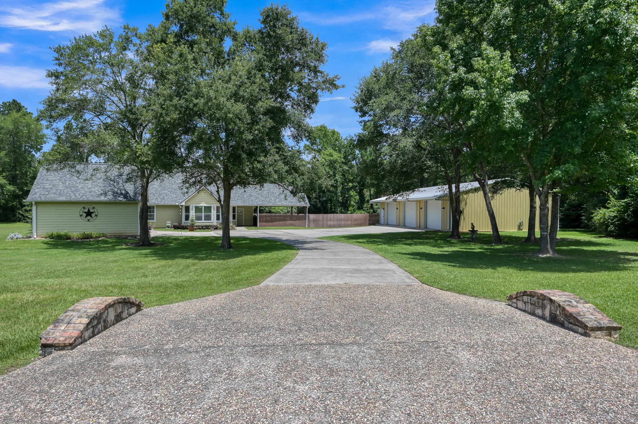 107 Ebner Lake Front Drive Property Photo 3