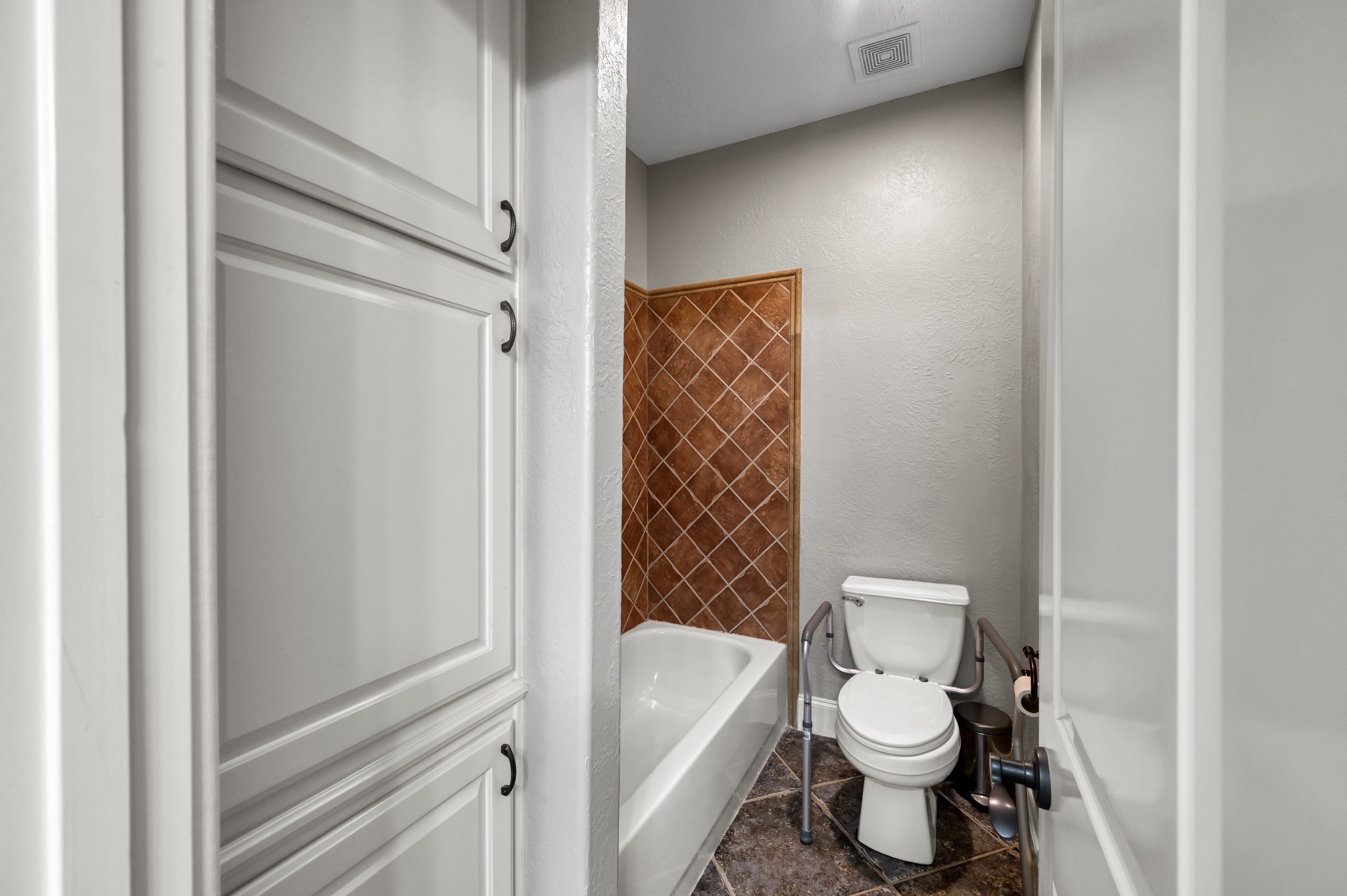 107 Ebner Lake Front Drive Property Photo 32