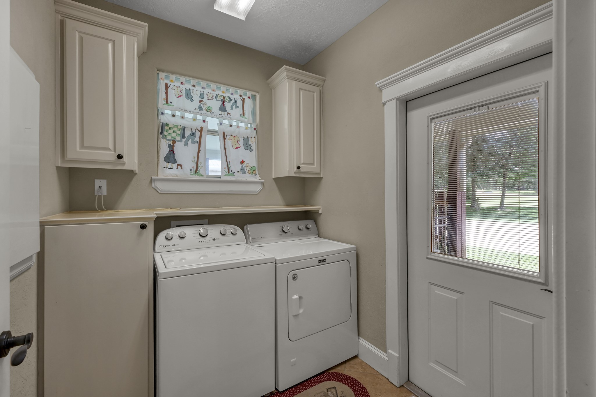 107 Ebner Lake Front Drive Property Photo 35