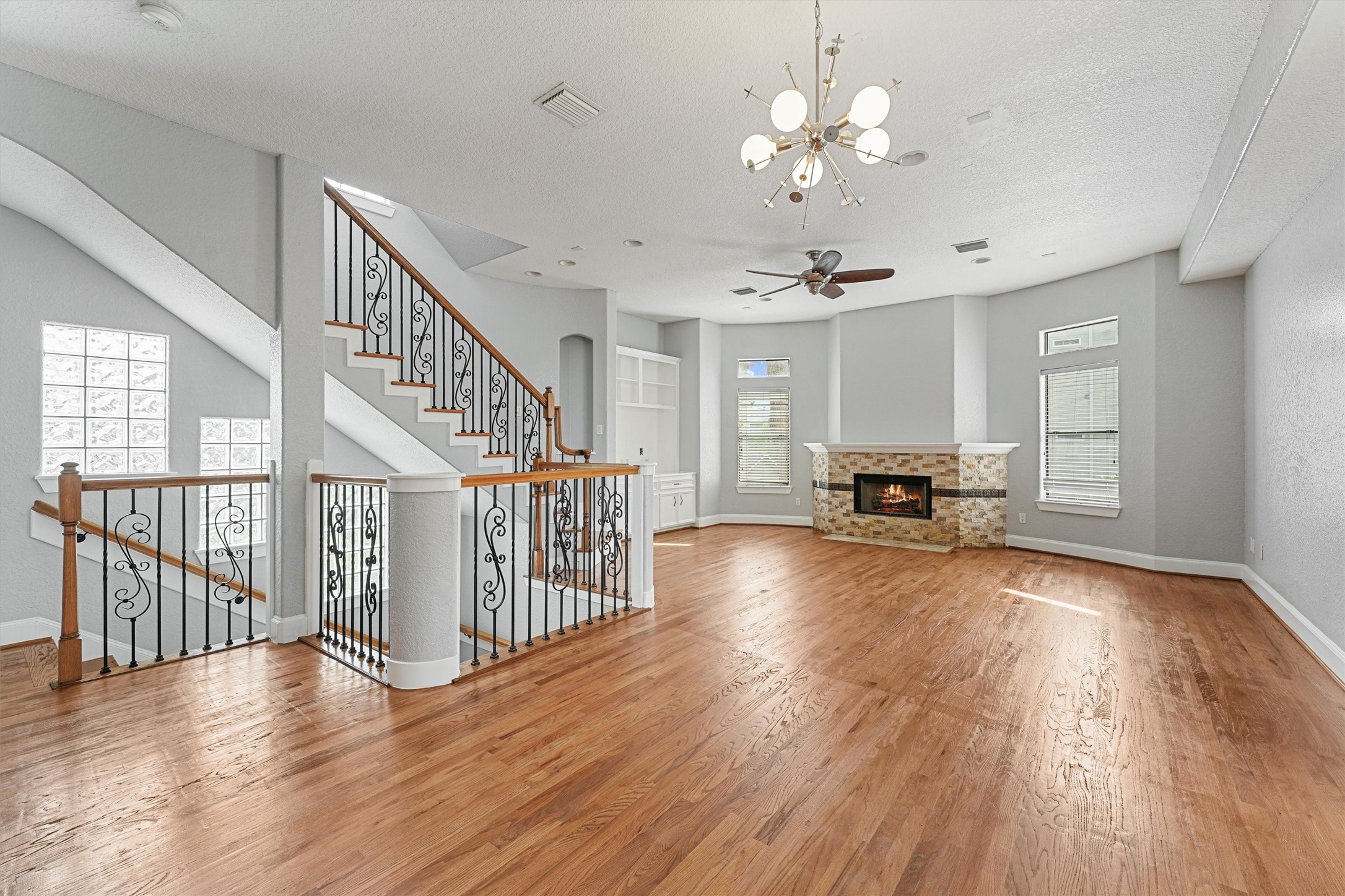 6132 Maxie Street Property Photo 4