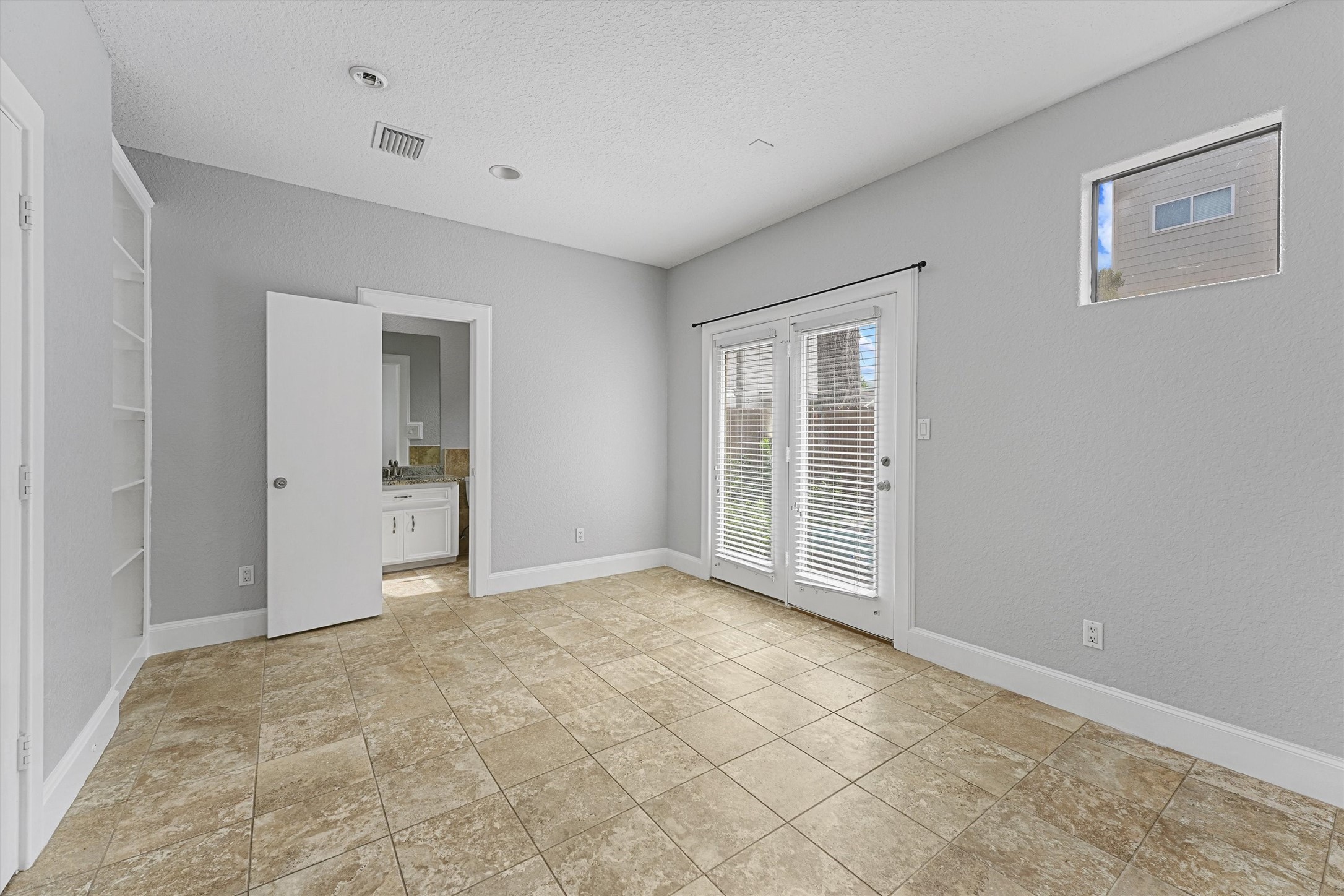 6132 Maxie Street Property Photo 8