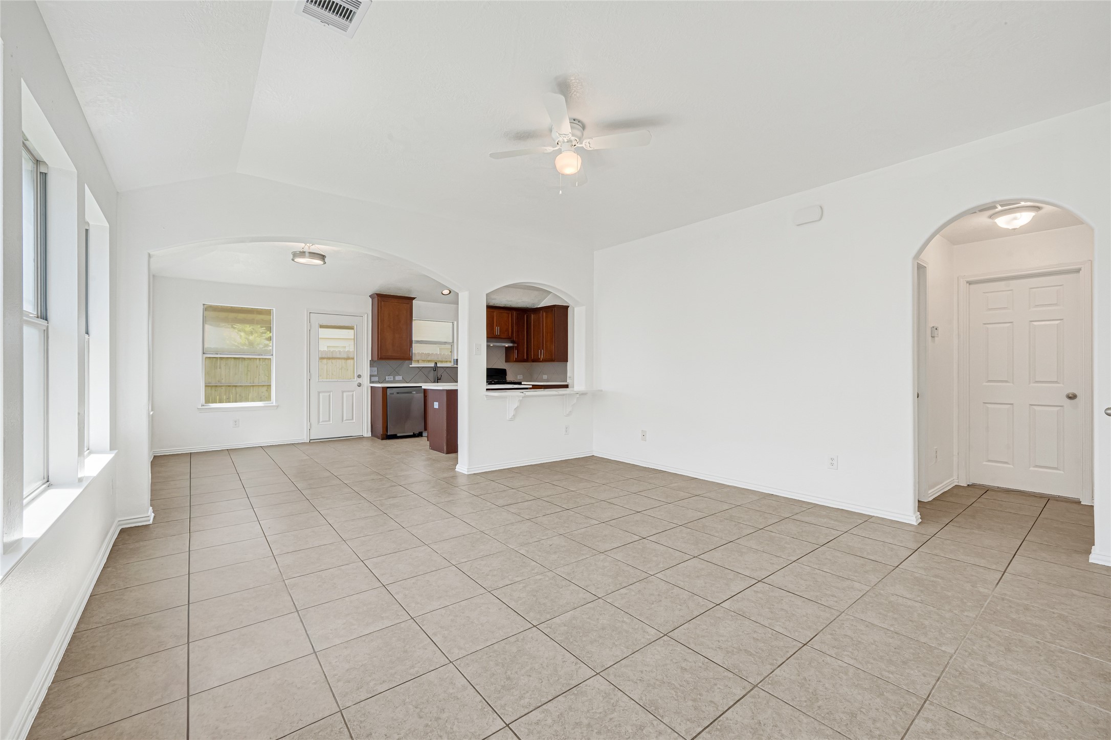 3618 Fiorella Way Property Photo 5