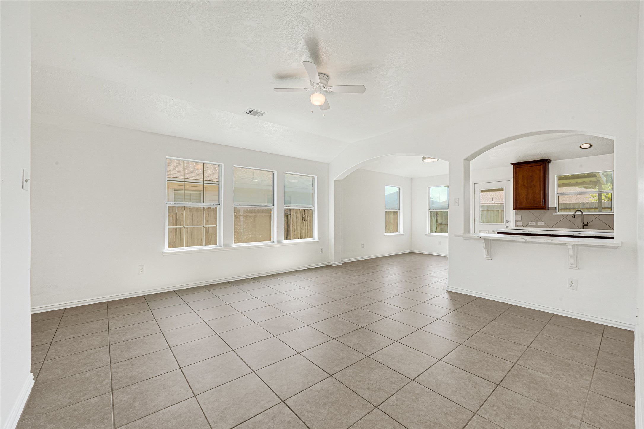 3618 Fiorella Way Property Photo 7