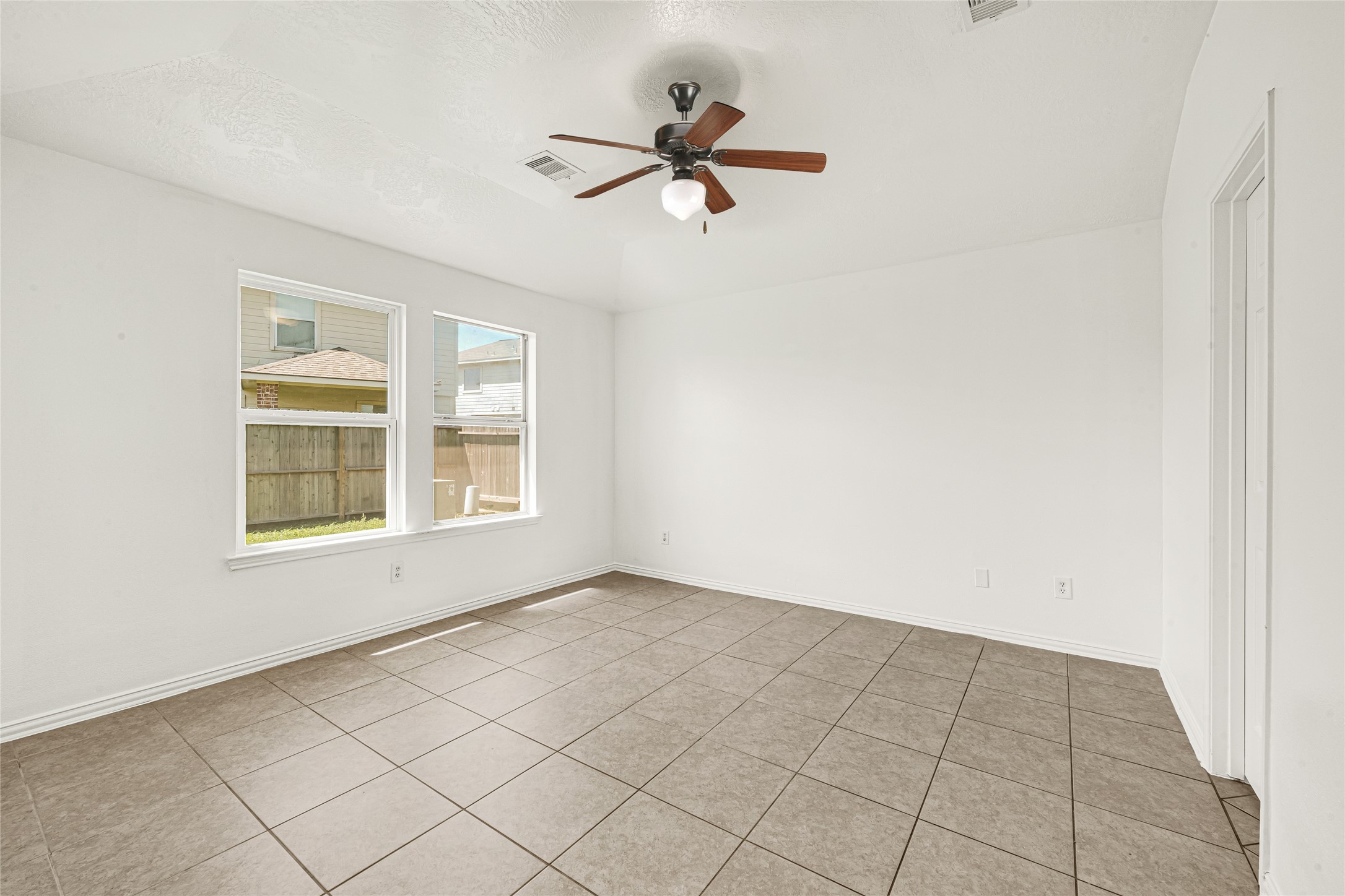 3618 Fiorella Way Property Photo 13