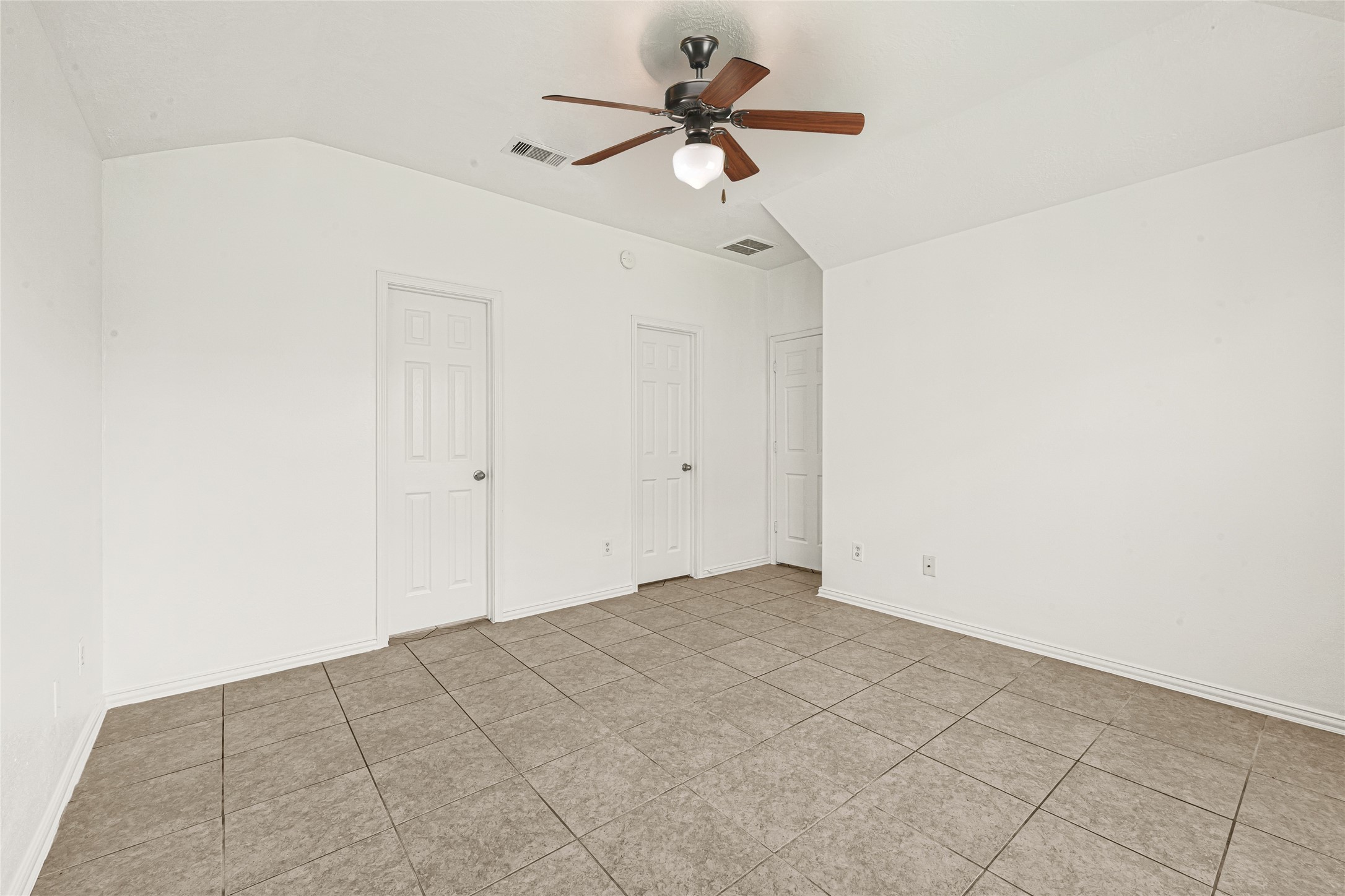 3618 Fiorella Way Property Photo 14