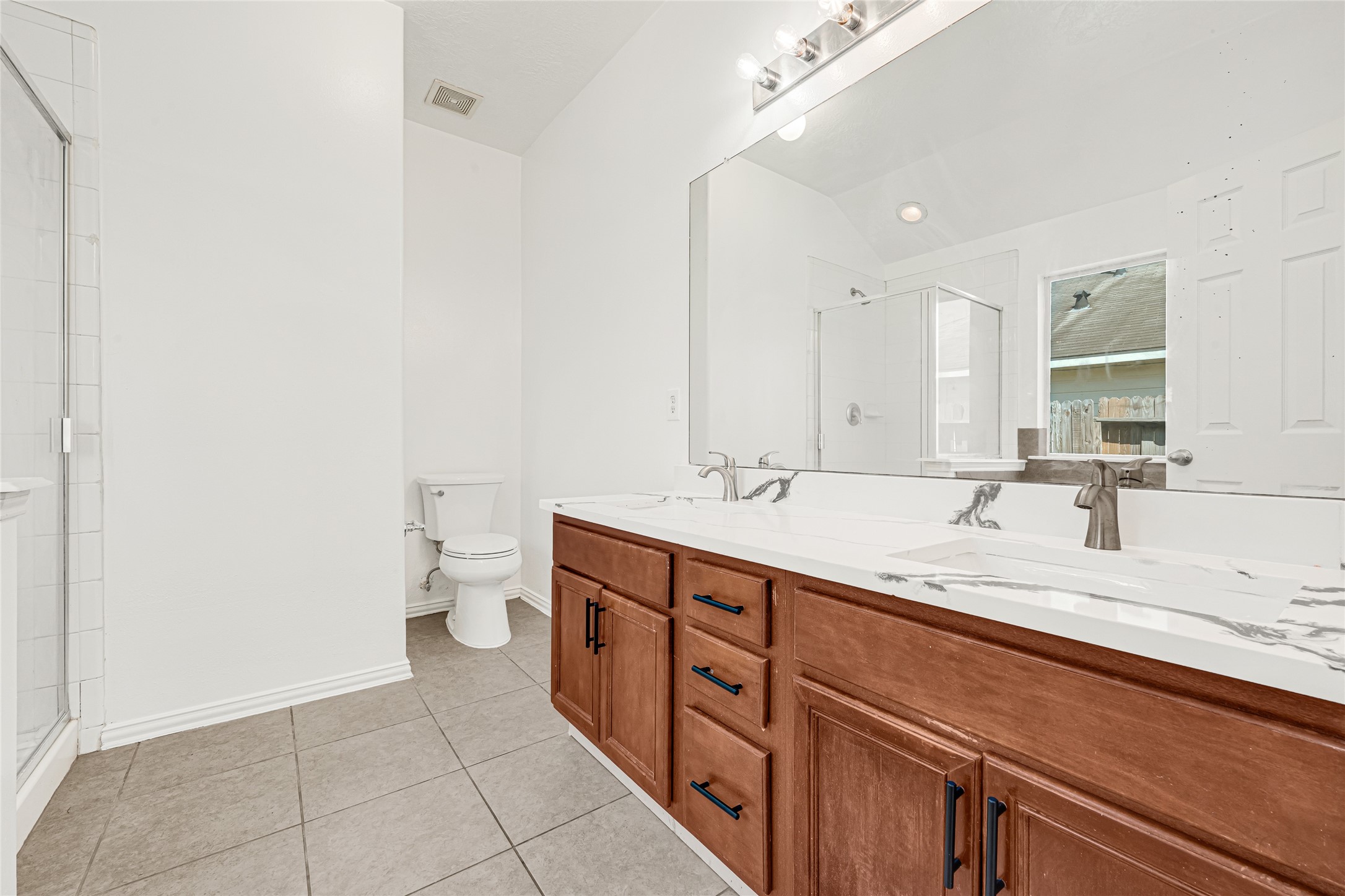 3618 Fiorella Way Property Photo 16