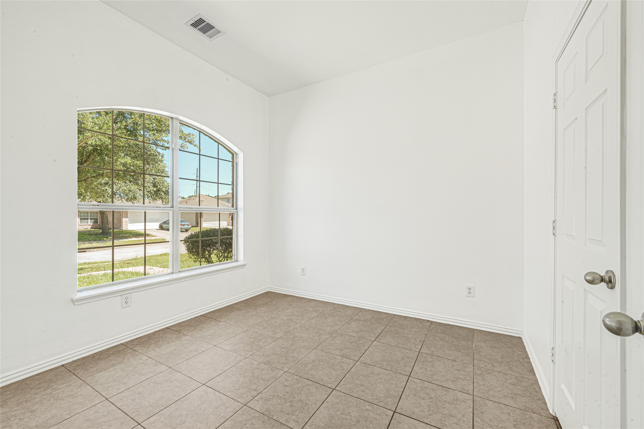 3618 Fiorella Way Property Photo 18