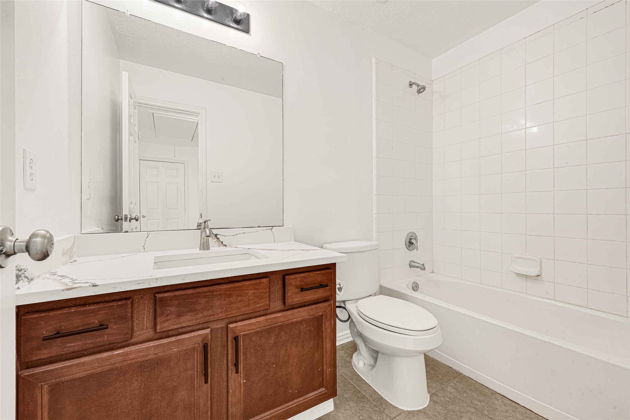 3618 Fiorella Way Property Photo 19