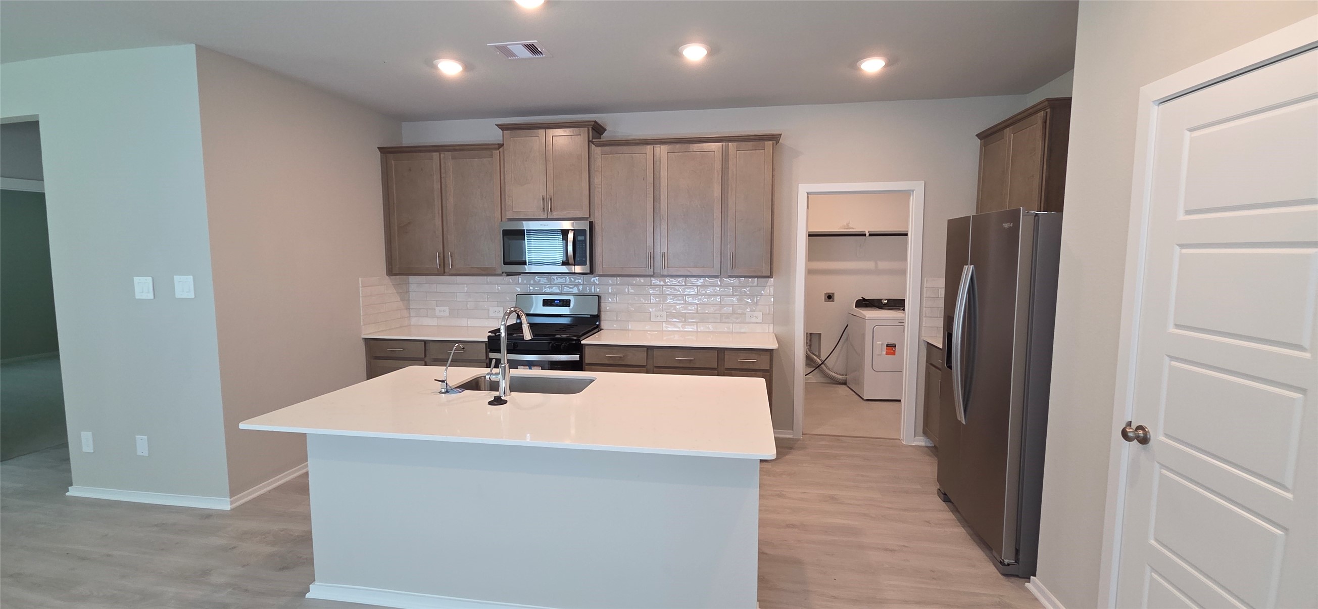 18609 Timber Glen Court Property Photo 8