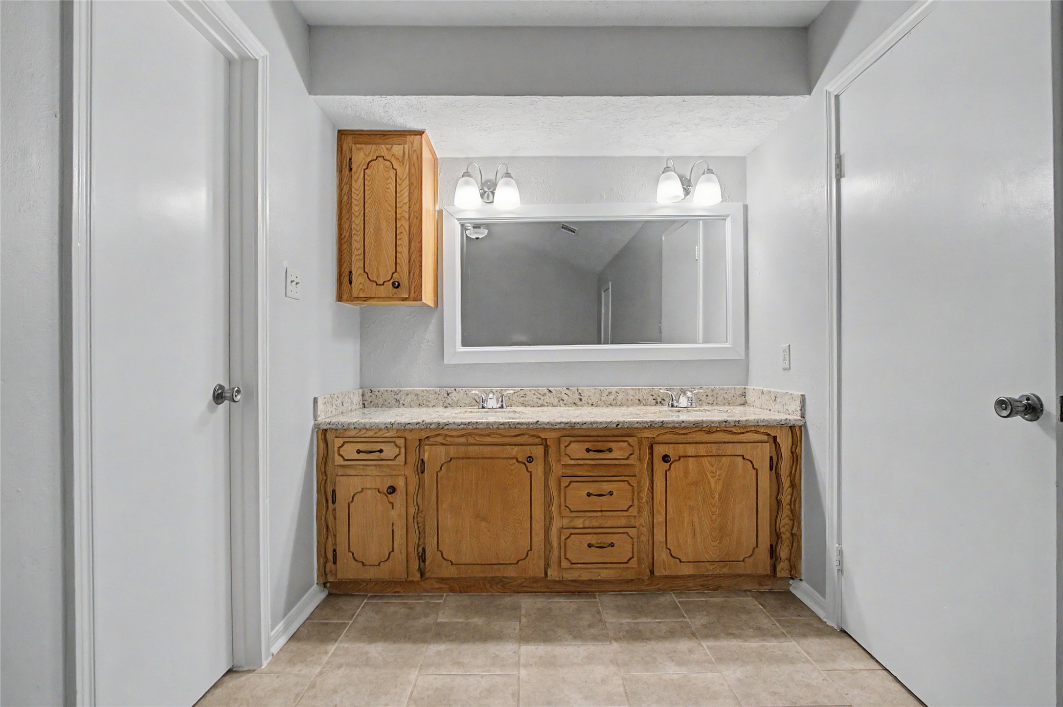 3519 Saratoga Drive Property Photo 11