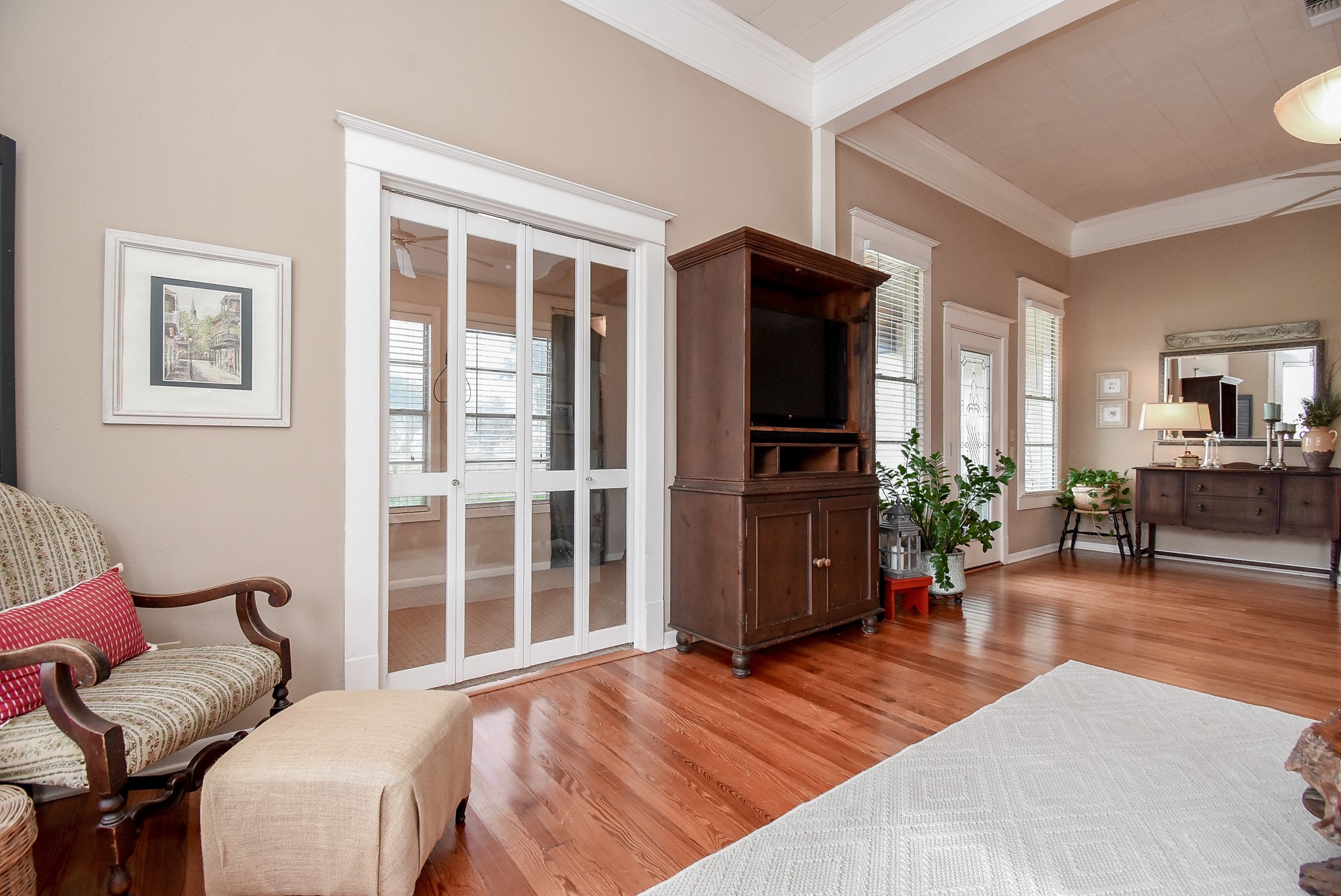 401 Fahrenthold Street Property Photo 6