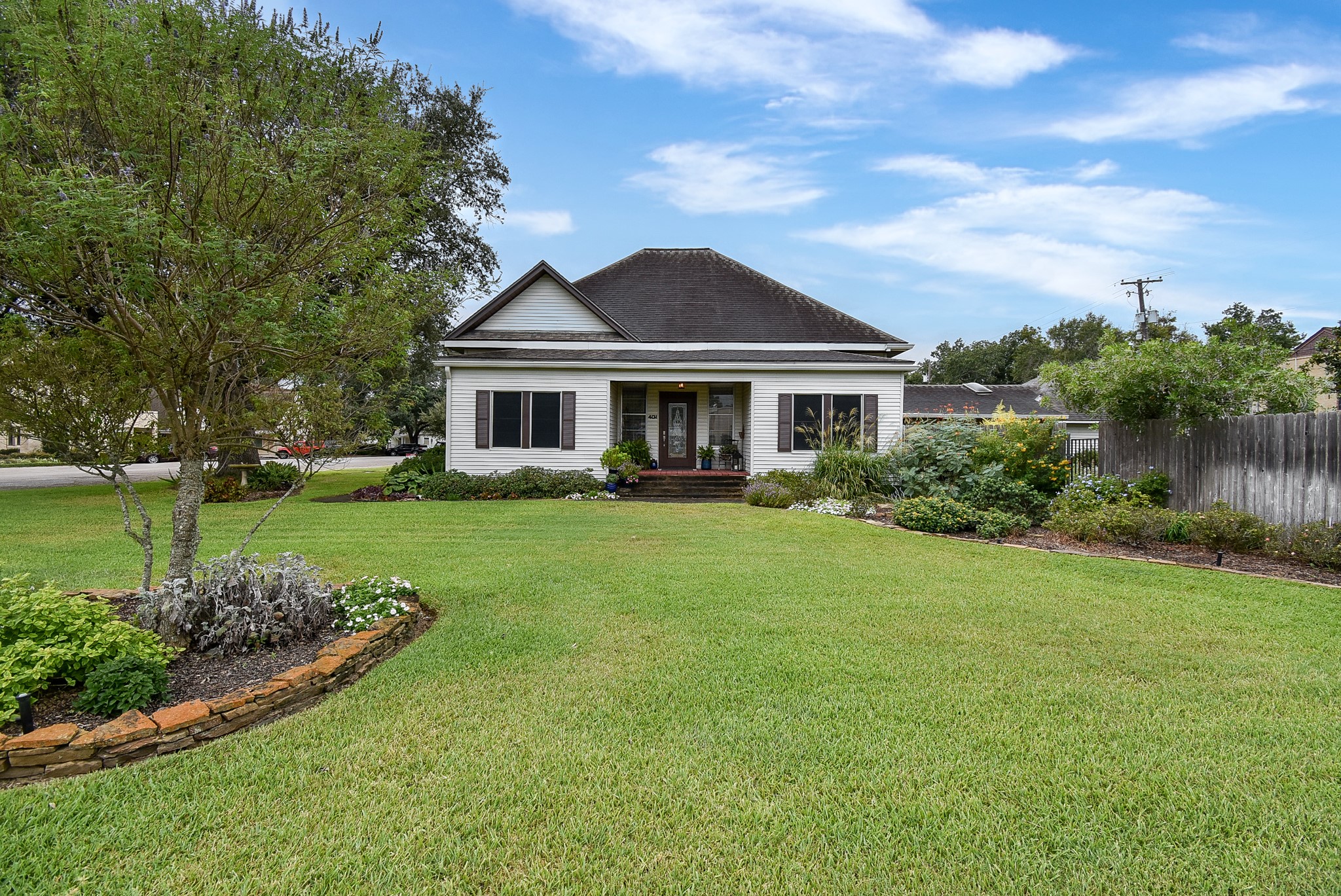 401 Fahrenthold Street Property Photo 46