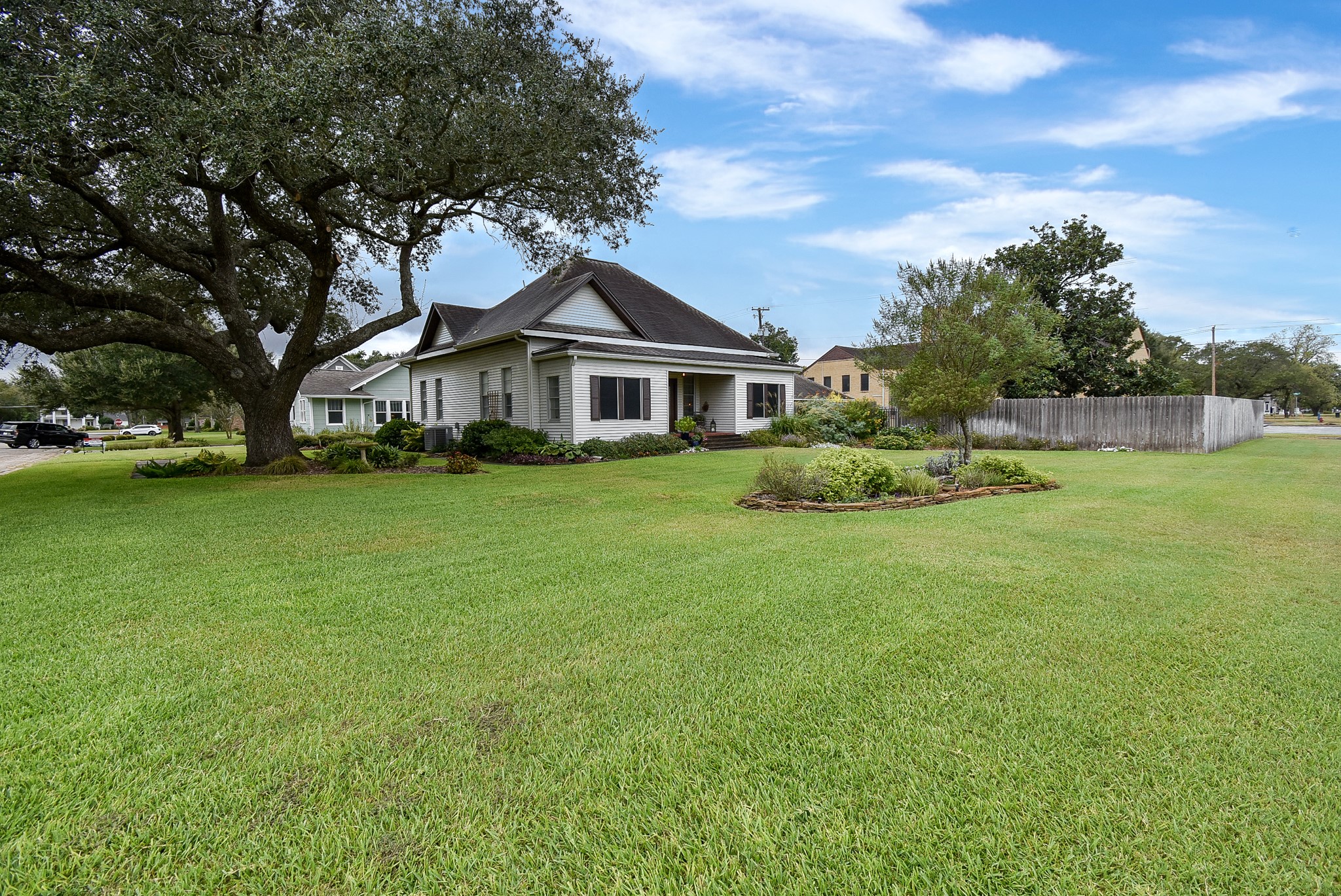 401 Fahrenthold Street Property Photo 47