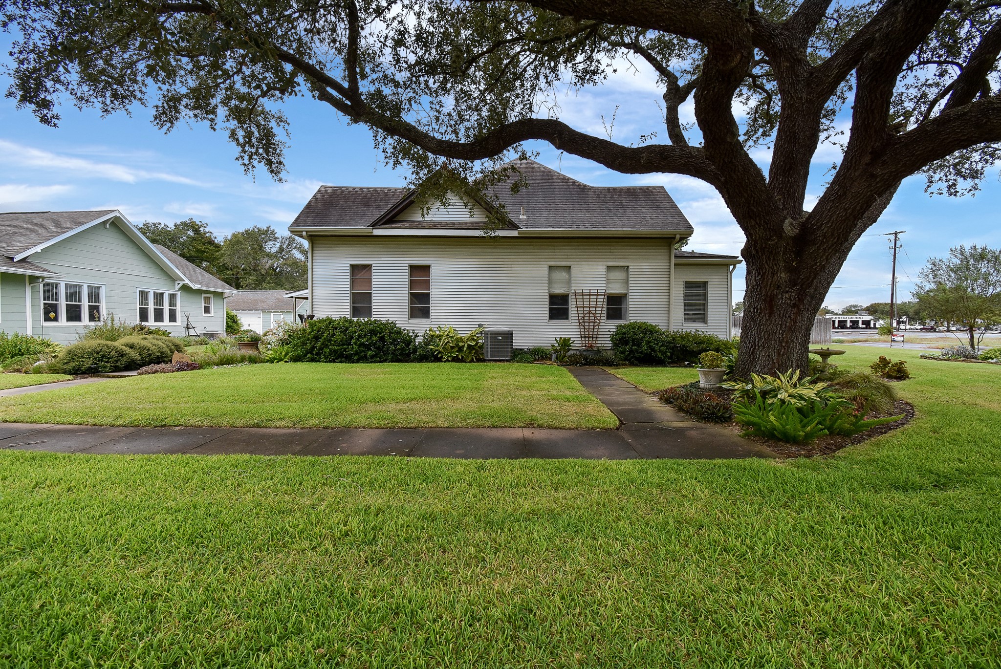 401 Fahrenthold Street Property Photo 49