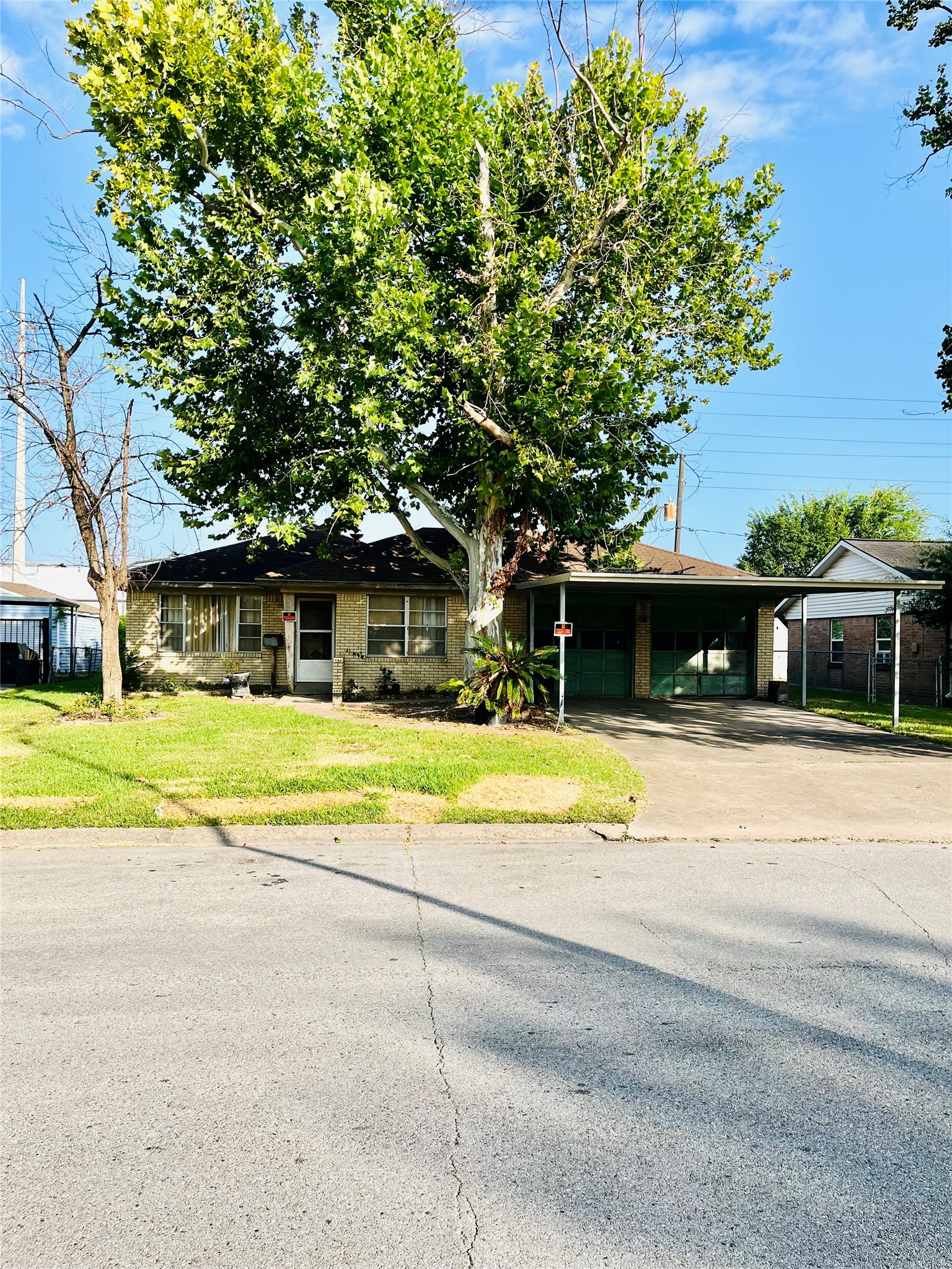 12426 Ledger Lane Property Photo 3