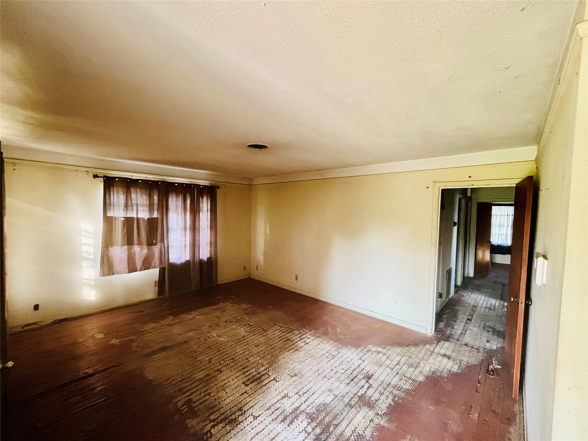 12426 Ledger Lane Property Photo 8