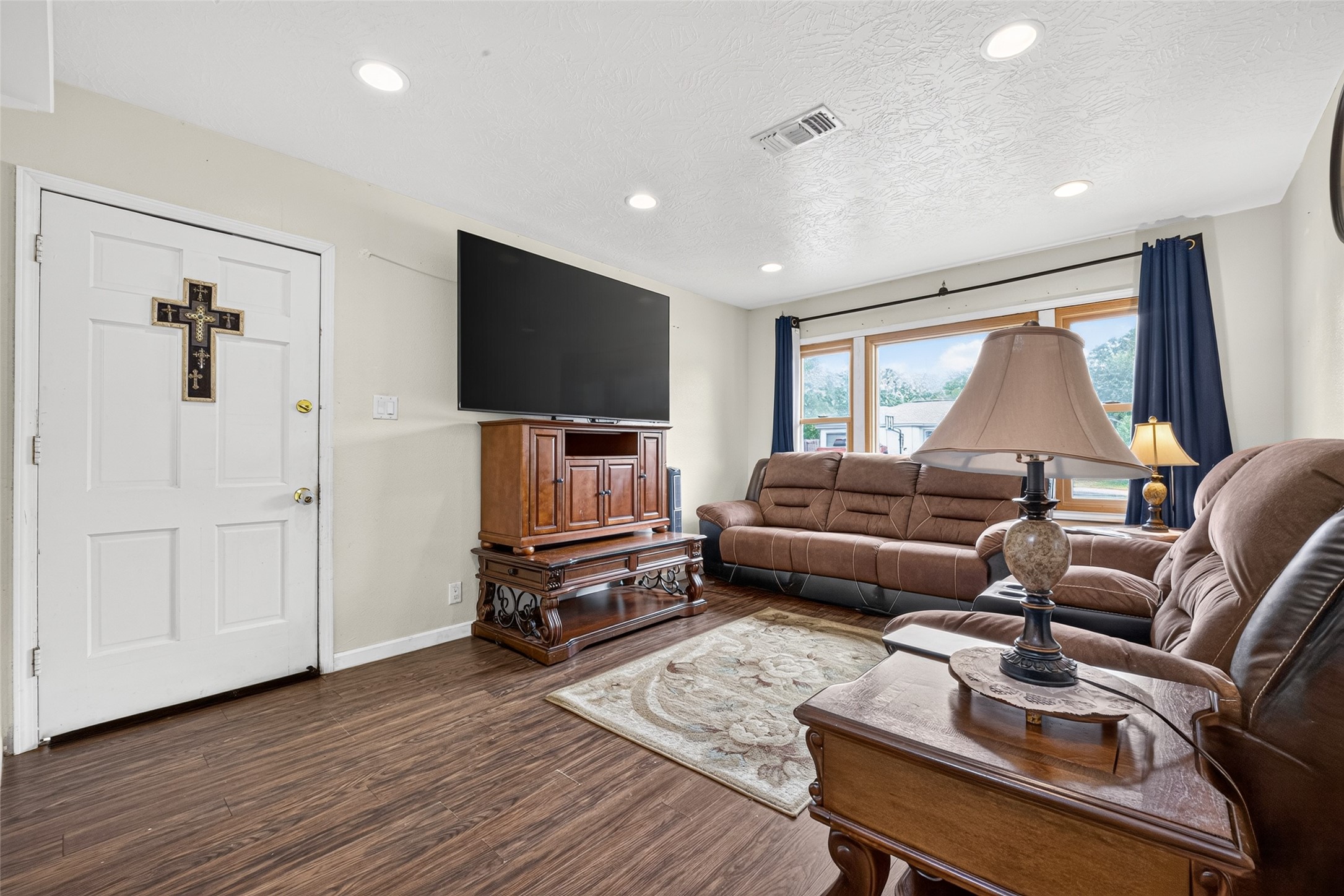 306 Tilden Drive Property Photo 4