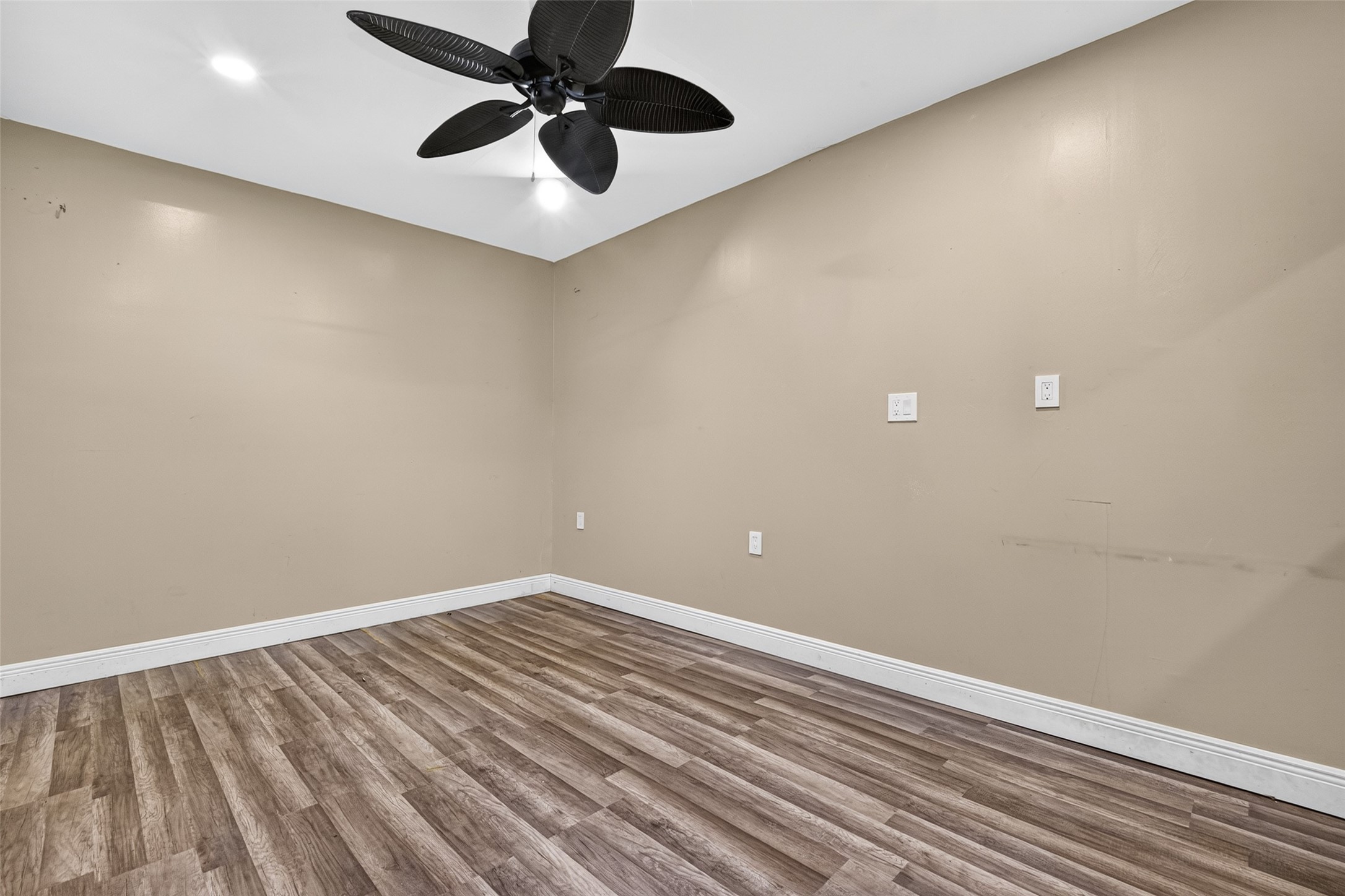 306 Tilden Drive Property Photo 14