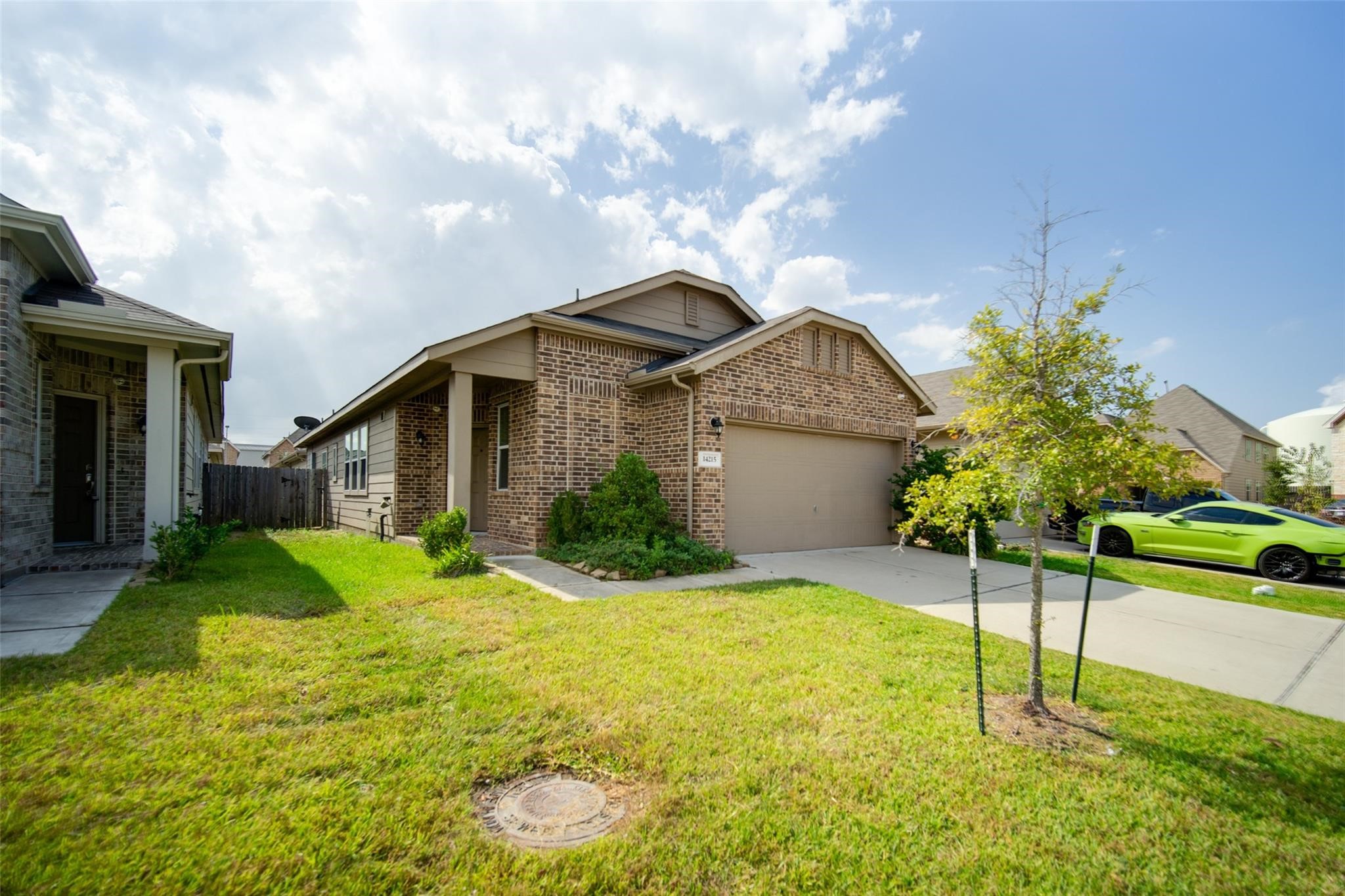14215 Campo Vista Dr Property Photo 3
