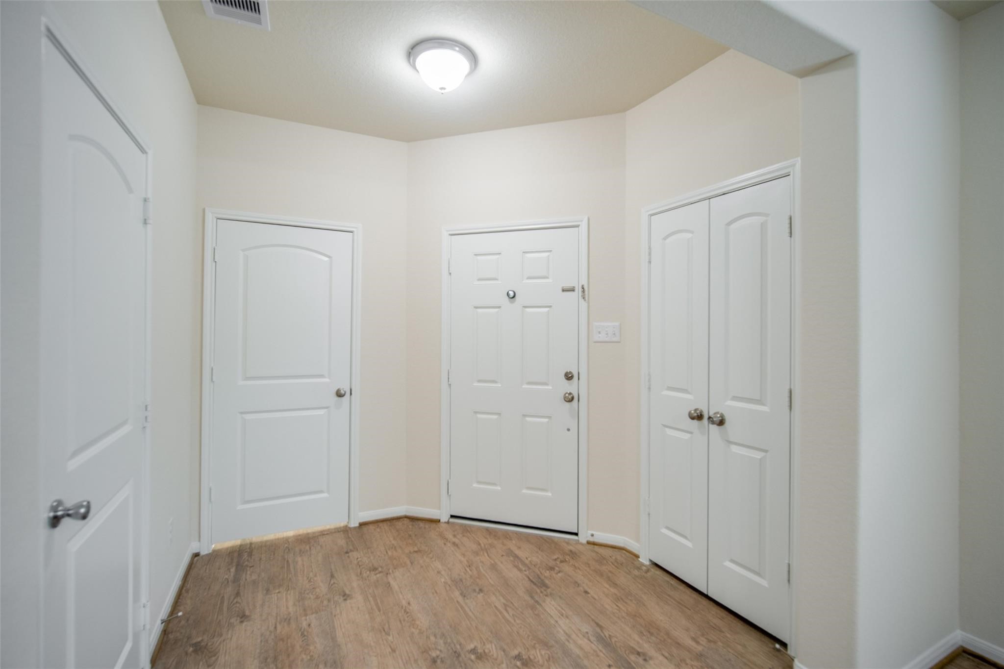 14215 Campo Vista Dr Property Photo 10