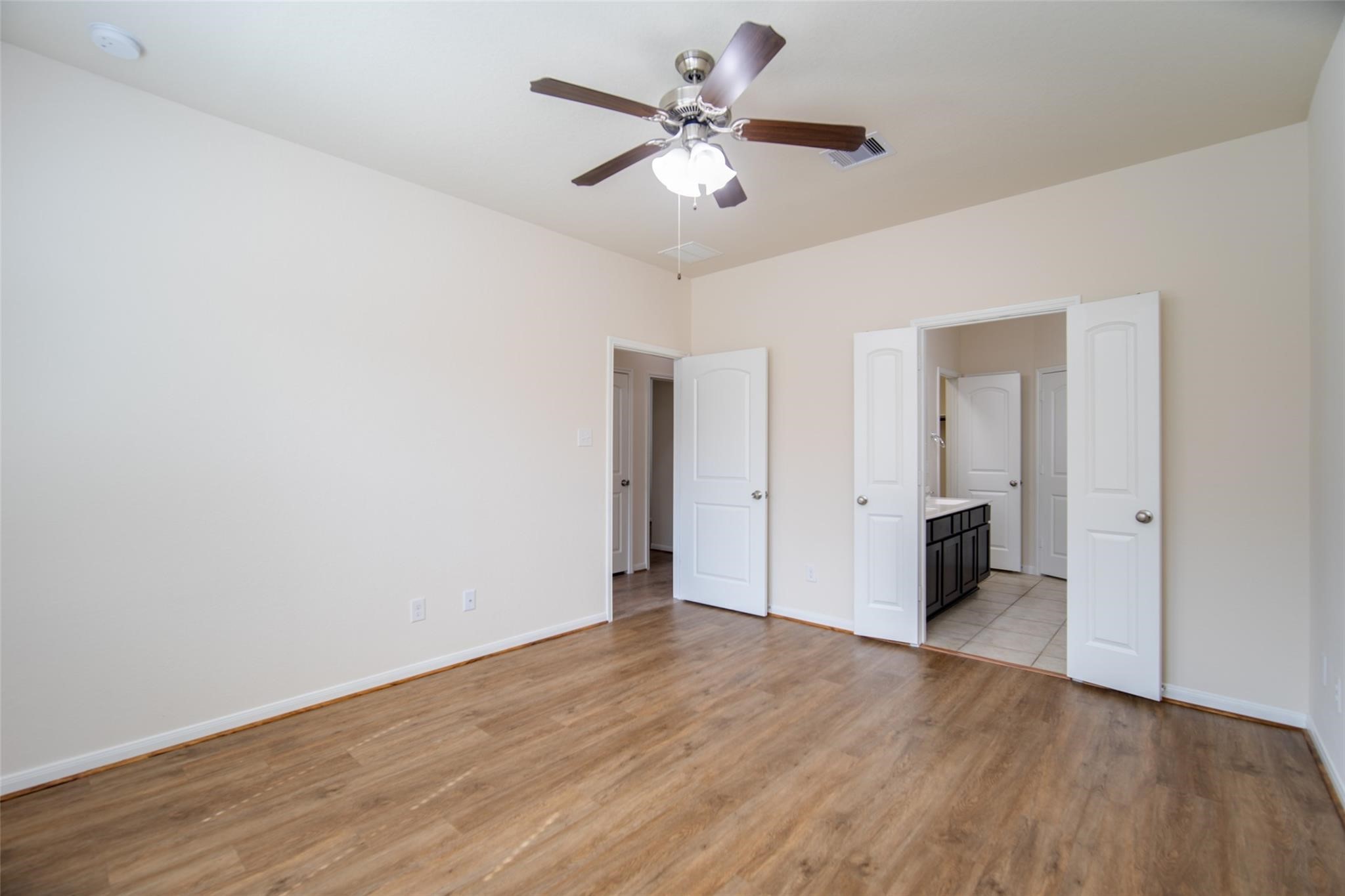 14215 Campo Vista Dr Property Photo 19