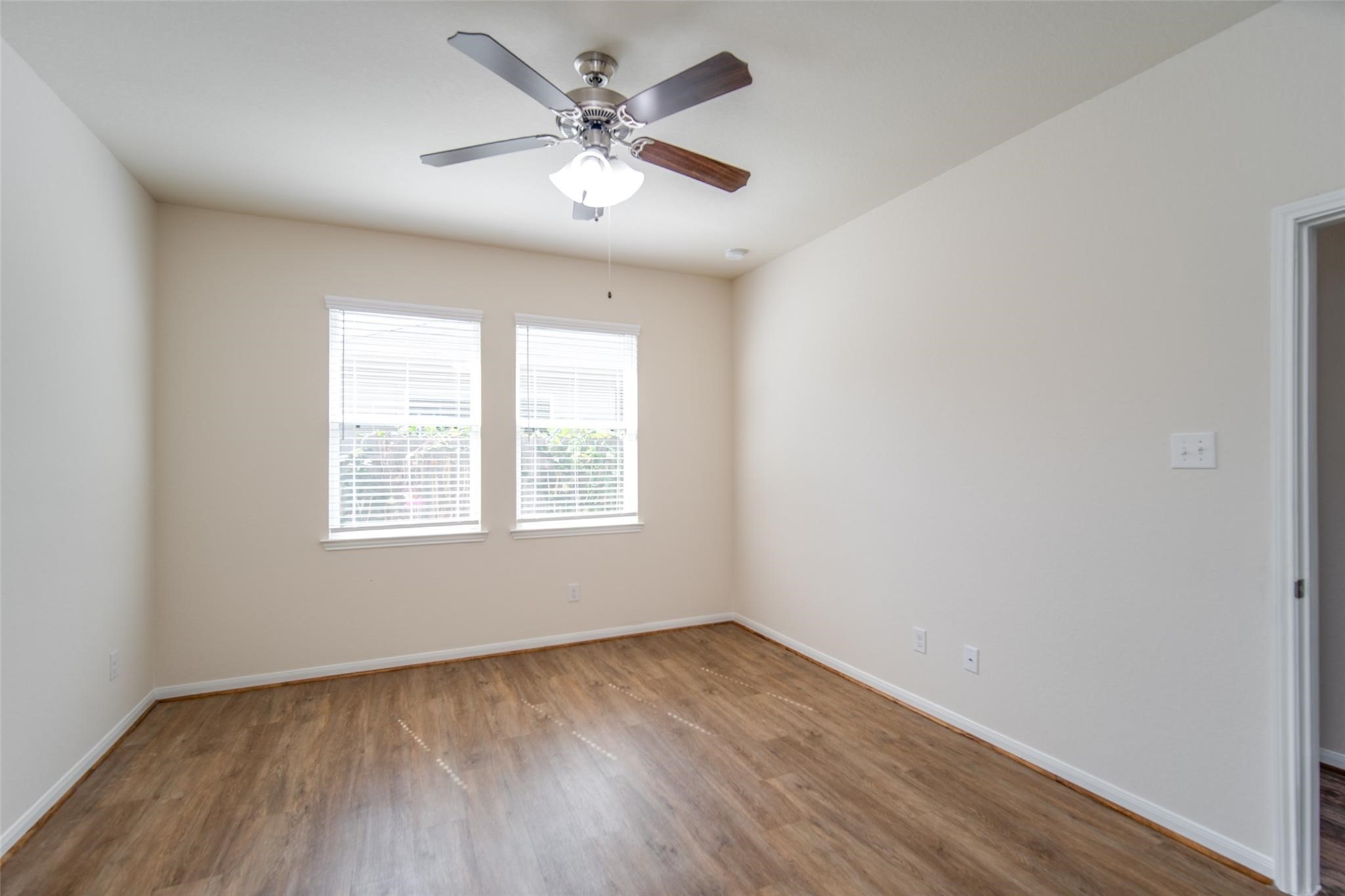 14215 Campo Vista Dr Property Photo 26