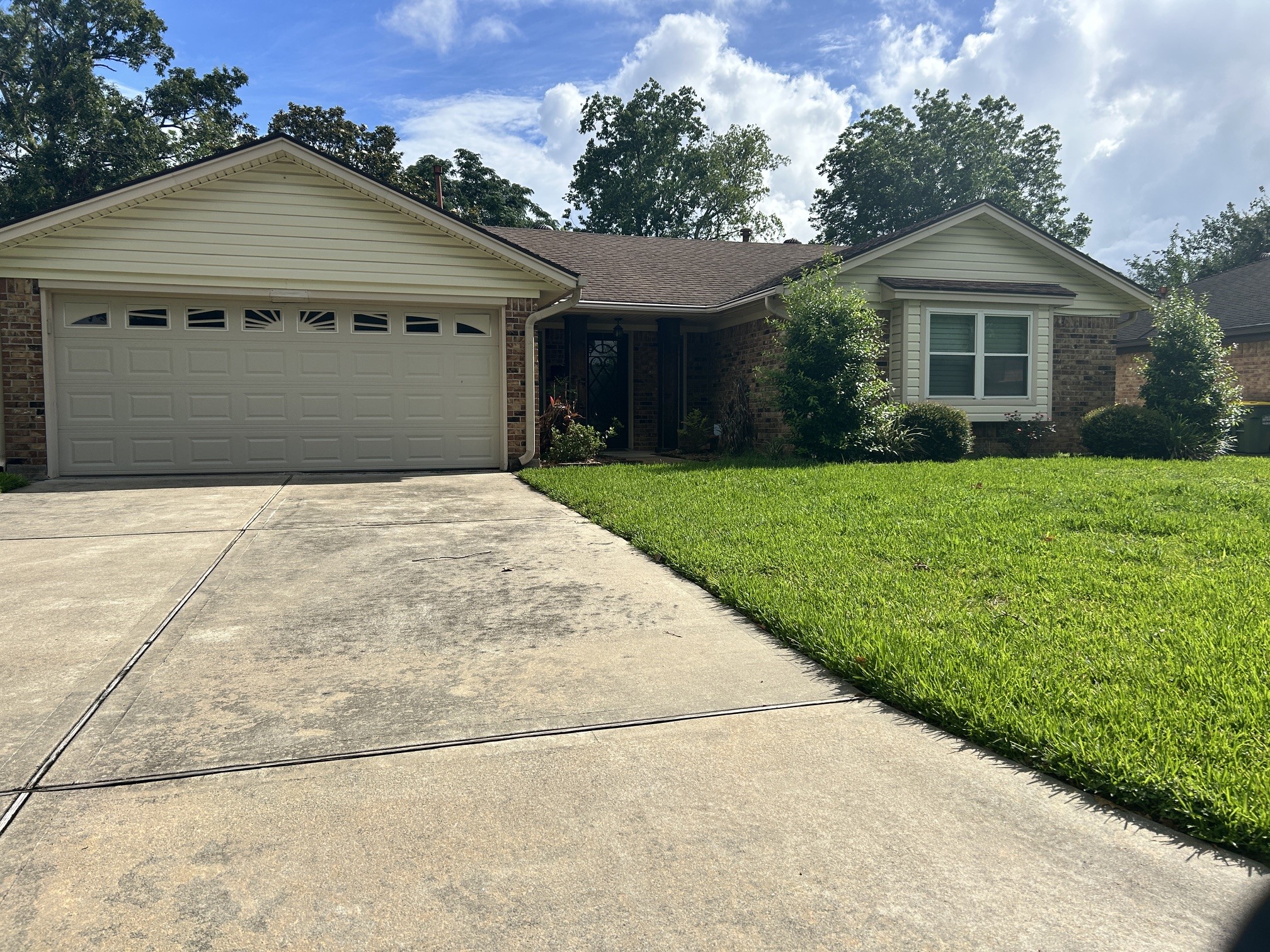5105 Apple Springs Drive Property Photo 1