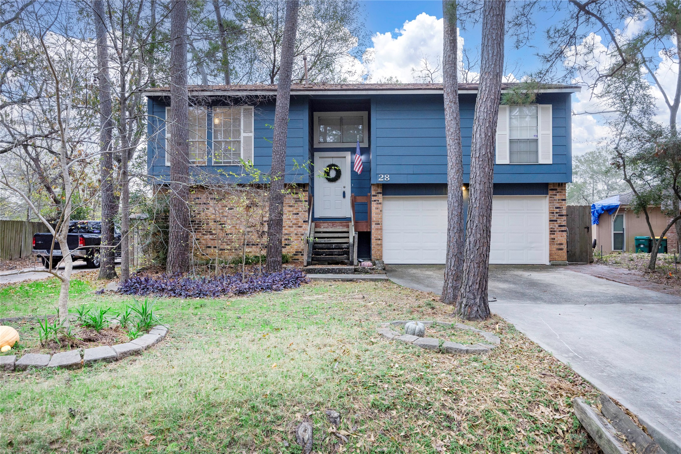 28 Night Hawk Place Property Photo 2