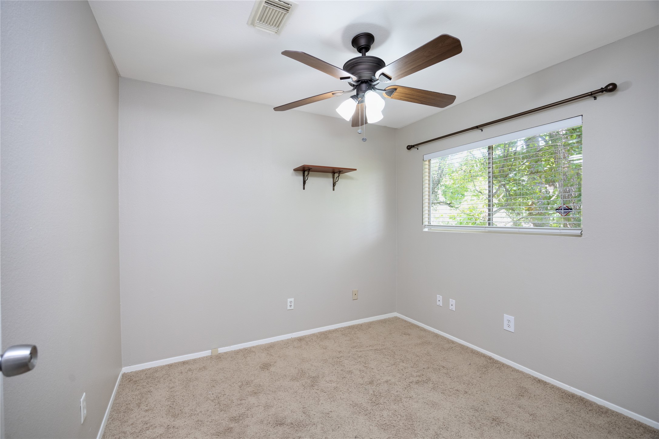 28 Night Hawk Place Property Photo 29